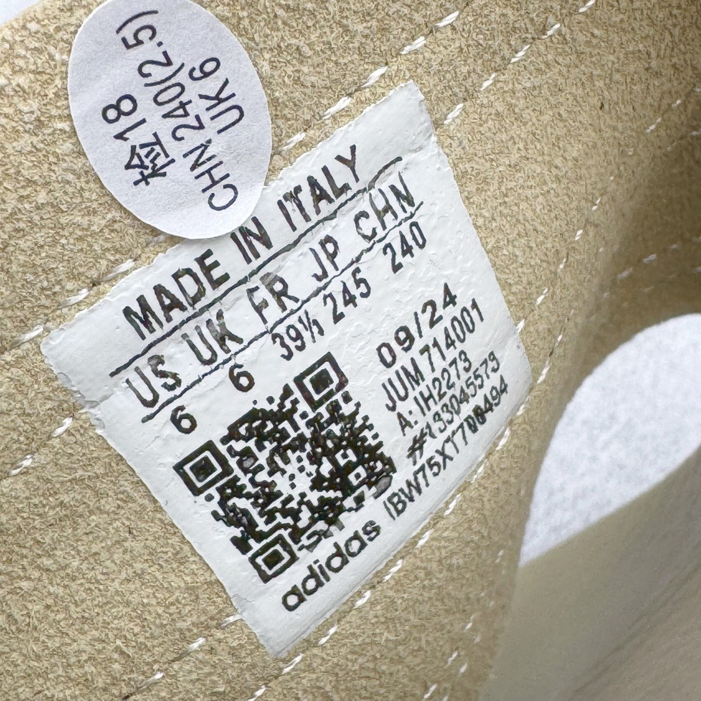 图片[10]-Fear of God x AD Originals Unisex FOG联名一字拖鞋 IH2273 尺码：36 36.5 37.5 38 38.5 39 40 40.5 41 42 42.5 43 44 44.5 45 46-选品中心