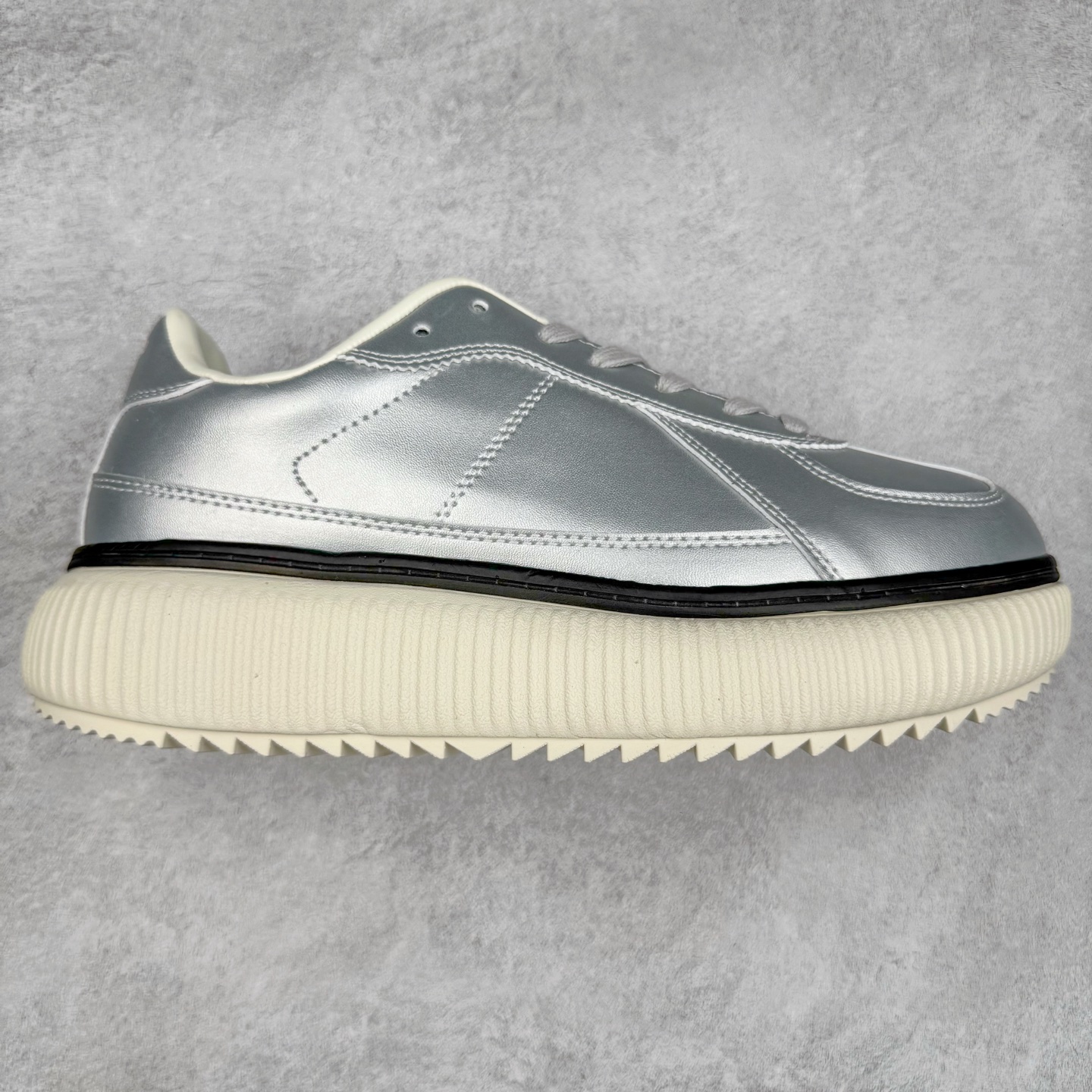 Onitsuka Tiger 鬼塚虎 Delecity 厚底运动 耐磨 低帮生活休闲鞋 尺码:36 37 37.5 38 39 39.5 40 40.5 41.5 42 42.5 43.5 44 45-选品中心