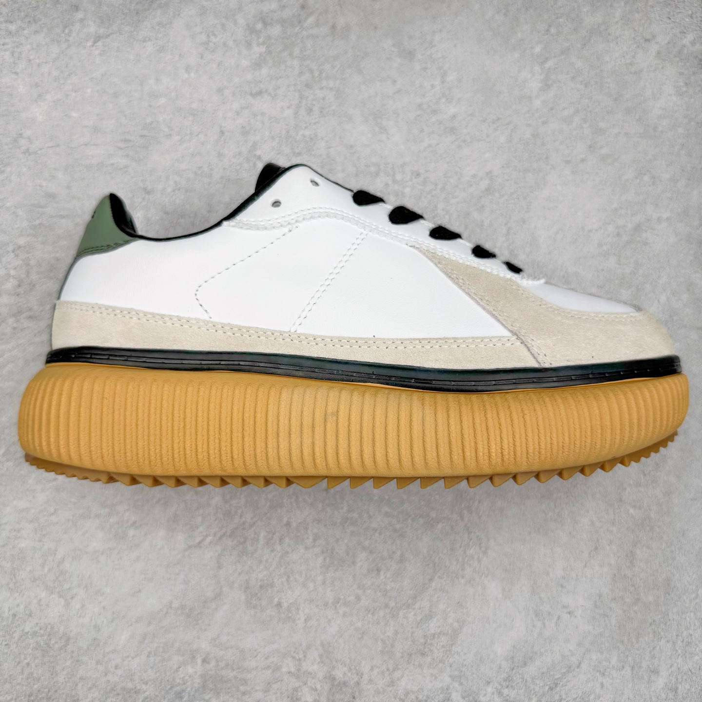 Onitsuka Tiger 鬼塚虎 Delecity 厚底运动 耐磨 低帮生活休闲鞋 尺码:36 37 37.5 38 39 39.5 40 40.5 41.5 42 42.5 43.5 44 45-选品中心