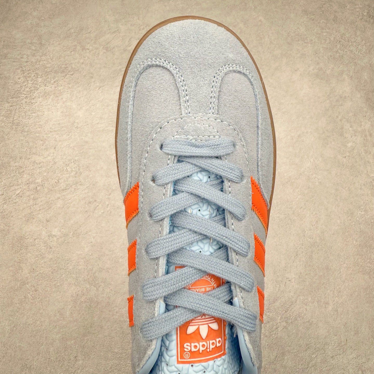 图片[4]-AD Gazelle Indoor Trainers 羚羊内训系列低帮复古百搭休闲运动德训风板鞋 JH5405 90年代经典的复刻版！自60年代以足球训练鞋面世以来,Gazelle就以其经典设计席卷全球。1991年版本的复刻,再造经典Gazelle。采用皮革打造,搭配浊色细节,让这款经典更加简约。尺码：36 36⅔ 37⅓ 38 38⅔ 39⅓ 40 40⅔ 41⅓ 42 42⅔ 43⅓ 44⅓ 44⅔ 45-选品中心