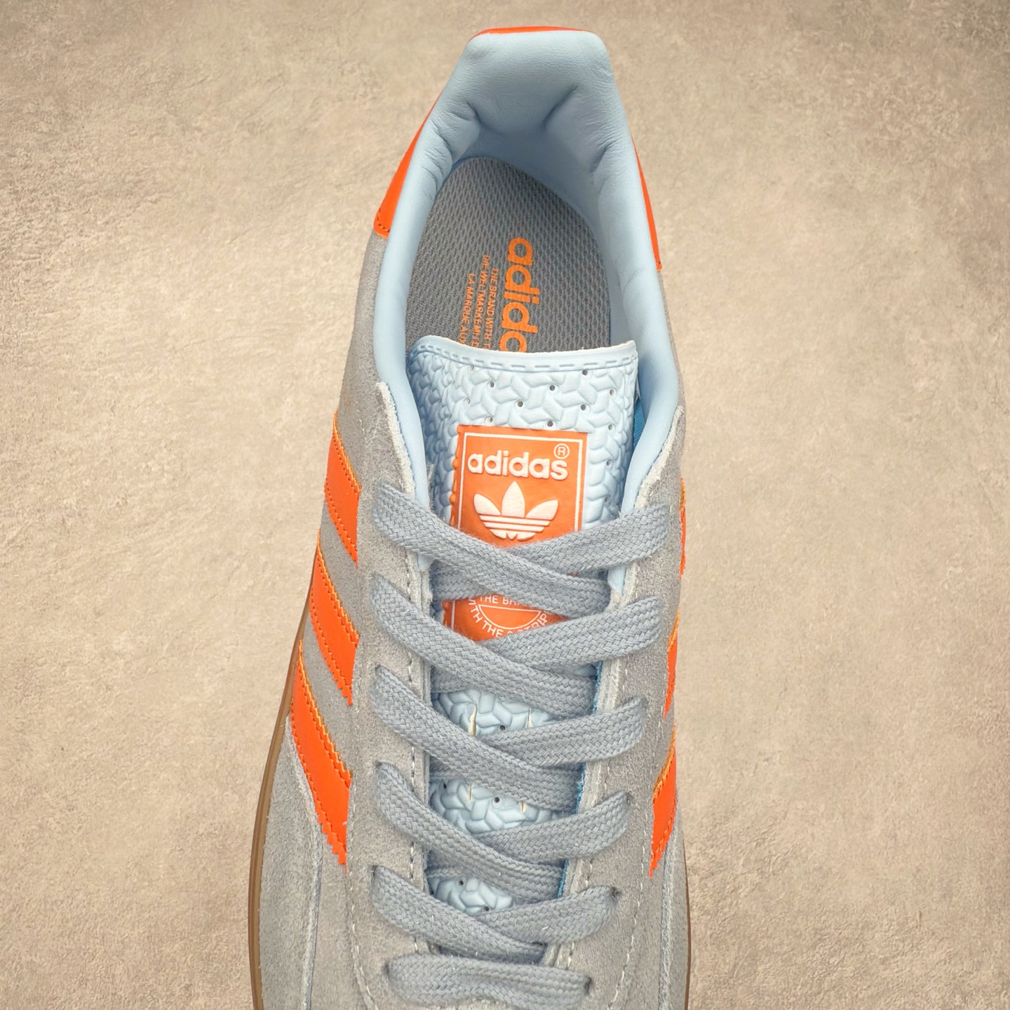 图片[5]-AD Gazelle Indoor Trainers 羚羊内训系列低帮复古百搭休闲运动德训风板鞋 JH5405 90年代经典的复刻版！自60年代以足球训练鞋面世以来,Gazelle就以其经典设计席卷全球。1991年版本的复刻,再造经典Gazelle。采用皮革打造,搭配浊色细节,让这款经典更加简约。尺码：36 36⅔ 37⅓ 38 38⅔ 39⅓ 40 40⅔ 41⅓ 42 42⅔ 43⅓ 44⅓ 44⅔ 45-选品中心