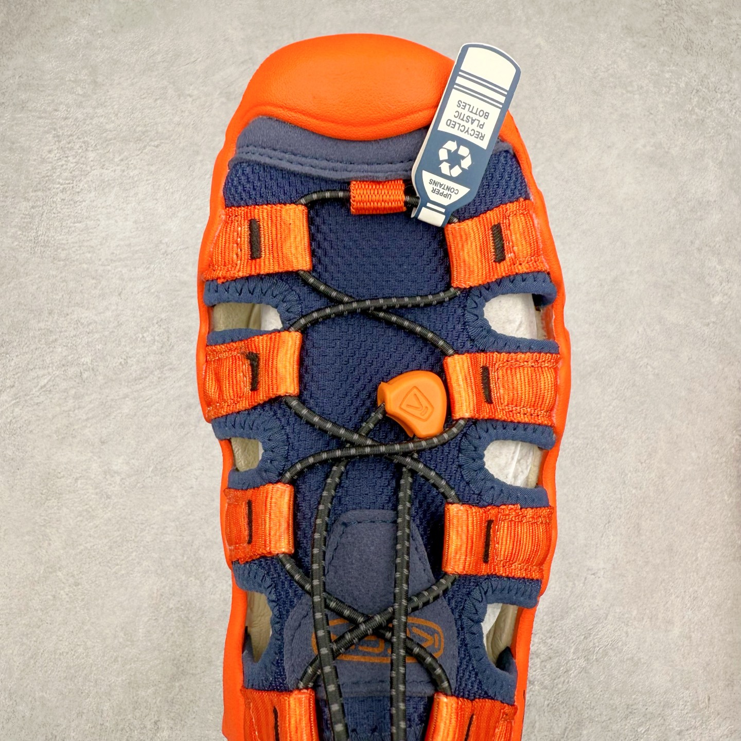 图片[4]-KEEN Hyperport H2 科恩防滑耐磨低帮户外功能鞋溯溪鞋凉鞋 KEEN诞生于2003年的美国人气户外品牌，以一双“保护脚趾”且能涉足水域的户外凉鞋NEWPORT诞生为契机，开启原创制鞋之路。KEEN相信，天空之下即是户外，因为户外不一定是极具挑战性的独自冒险，也可以是与朋友、家人和宠物一同分享外面的世界。同时，KEEN从诞生之初便始终贯彻环保制鞋的理念，不断创造出优秀的原创奇履。脚踏实地，致力向善。我们想和世界产生更多交集为世界减少更多负担，和你趣户外、趣做自己、趣环保让地球和生活都变得更美好。尺码：36 36.5 37.5 38 38.5 39 40 40.5 41 42 42.5 43 44 44.5 45-选品中心