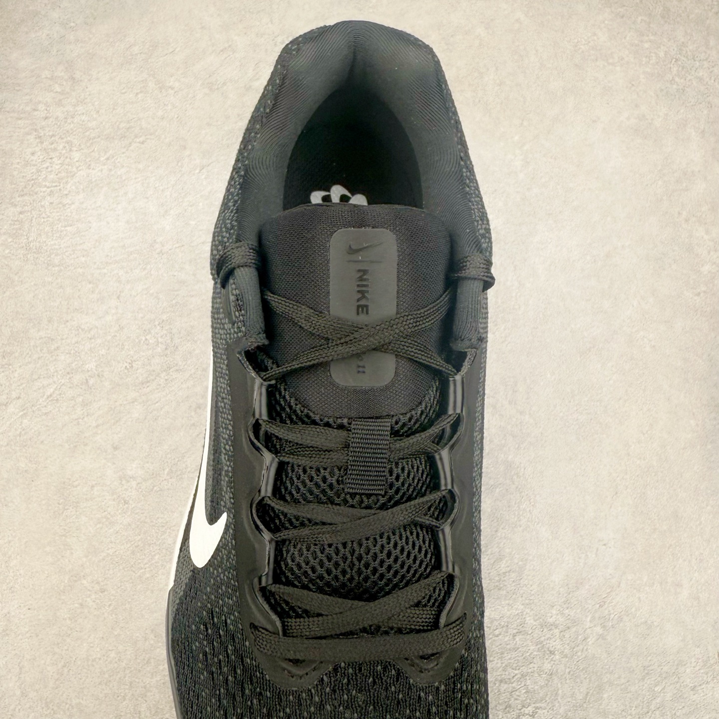 图片[5]-＃TG纯原 NK Winflo 11 舒适轻便低帮休闲跑步鞋 独家渠道 市面未流通批次 奥莱直播间499 599一样的东西 碾压市面现存所有版本 公司一样的东西 超值回馈 帮你省钱 拥有 Zoom Air 一如既往的稳定感和流畅感 鞋面采用工程网眼设计 为特定高热区域营造出色透气性 进一步增加鞋面的穿孔数量 让足部能够快速散热 中足搭配 Flywire 飞线 在高速运动时营造舒适稳定的贴合感 内置Zoon气垫加持 动力十足 尺码：36 36.5 37.5 38 38.5 39 40 40.5 41 42 42.5 43 44 44.5 45-选品中心