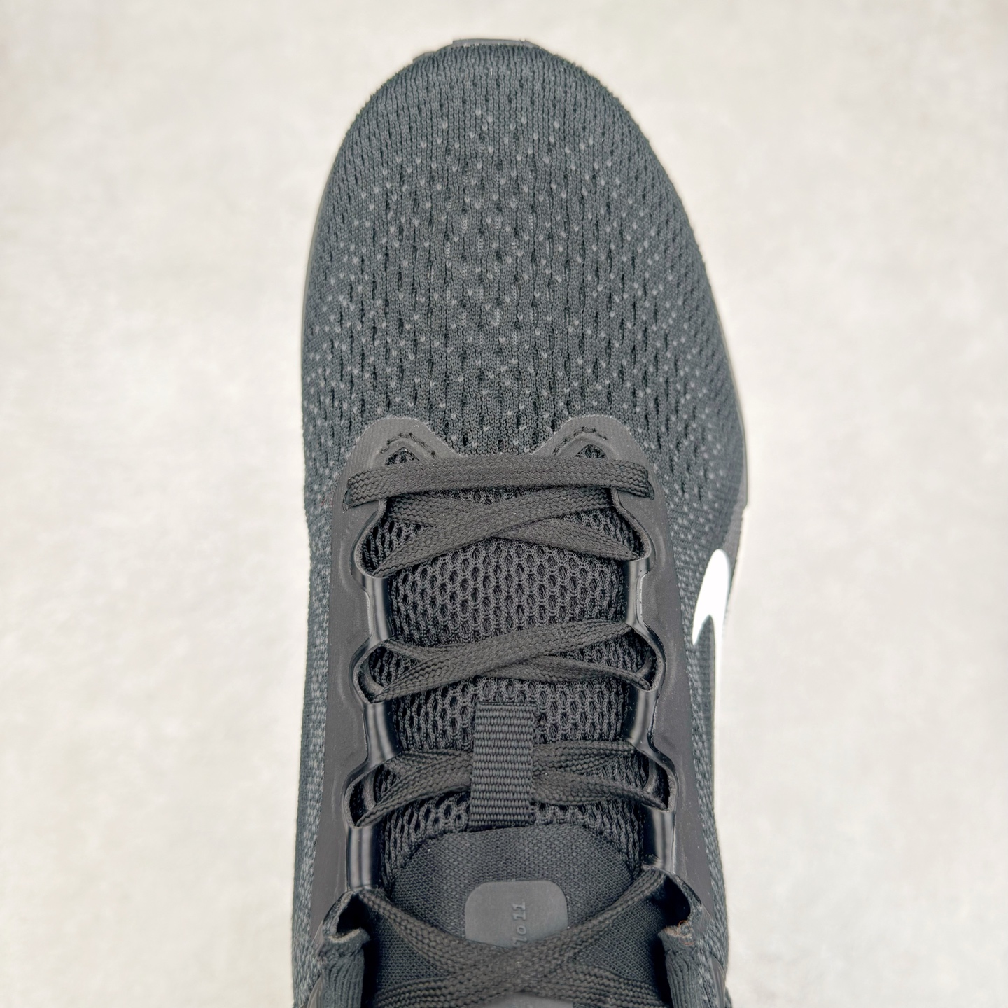 图片[4]-＃TG纯原 NK Winflo 11 舒适轻便低帮休闲跑步鞋 独家渠道 市面未流通批次 奥莱直播间499 599一样的东西 碾压市面现存所有版本 公司一样的东西 超值回馈 帮你省钱 拥有 Zoom Air 一如既往的稳定感和流畅感 鞋面采用工程网眼设计 为特定高热区域营造出色透气性 进一步增加鞋面的穿孔数量 让足部能够快速散热 中足搭配 Flywire 飞线 在高速运动时营造舒适稳定的贴合感 内置Zoon气垫加持 动力十足 尺码：36 36.5 37.5 38 38.5 39 40 40.5 41 42 42.5 43 44 44.5 45-选品中心