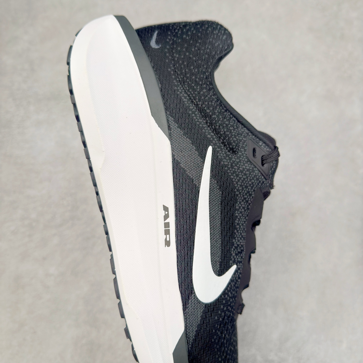 图片[6]-＃TG纯原 NK Winflo 11 舒适轻便低帮休闲跑步鞋 独家渠道 市面未流通批次 奥莱直播间499 599一样的东西 碾压市面现存所有版本 公司一样的东西 超值回馈 帮你省钱 拥有 Zoom Air 一如既往的稳定感和流畅感 鞋面采用工程网眼设计 为特定高热区域营造出色透气性 进一步增加鞋面的穿孔数量 让足部能够快速散热 中足搭配 Flywire 飞线 在高速运动时营造舒适稳定的贴合感 内置Zoon气垫加持 动力十足 尺码：36 36.5 37.5 38 38.5 39 40 40.5 41 42 42.5 43 44 44.5 45-选品中心