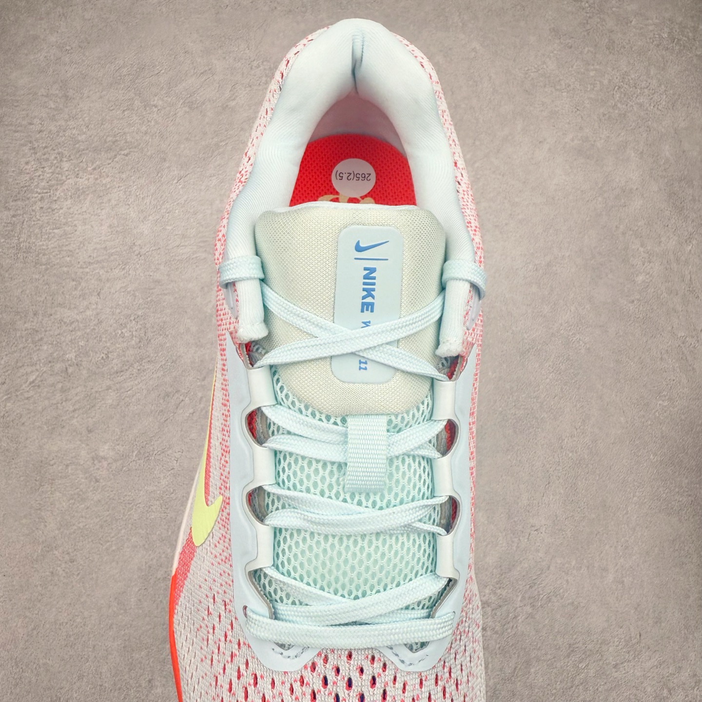 图片[5]-＃TG纯原 NK Winflo 11 舒适轻便低帮休闲跑步鞋 独家渠道 市面未流通批次 奥莱直播间499 599一样的东西 碾压市面现存所有版本 公司一样的东西 超值回馈 帮你省钱 拥有 Zoom Air 一如既往的稳定感和流畅感 鞋面采用工程网眼设计 为特定高热区域营造出色透气性 进一步增加鞋面的穿孔数量 让足部能够快速散热 中足搭配 Flywire 飞线 在高速运动时营造舒适稳定的贴合感 内置Zoon气垫加持 动力十足 尺码：36 36.5 37.5 38 38.5 39 40 40.5 41 42 42.5 43 44 44.5 45-选品中心