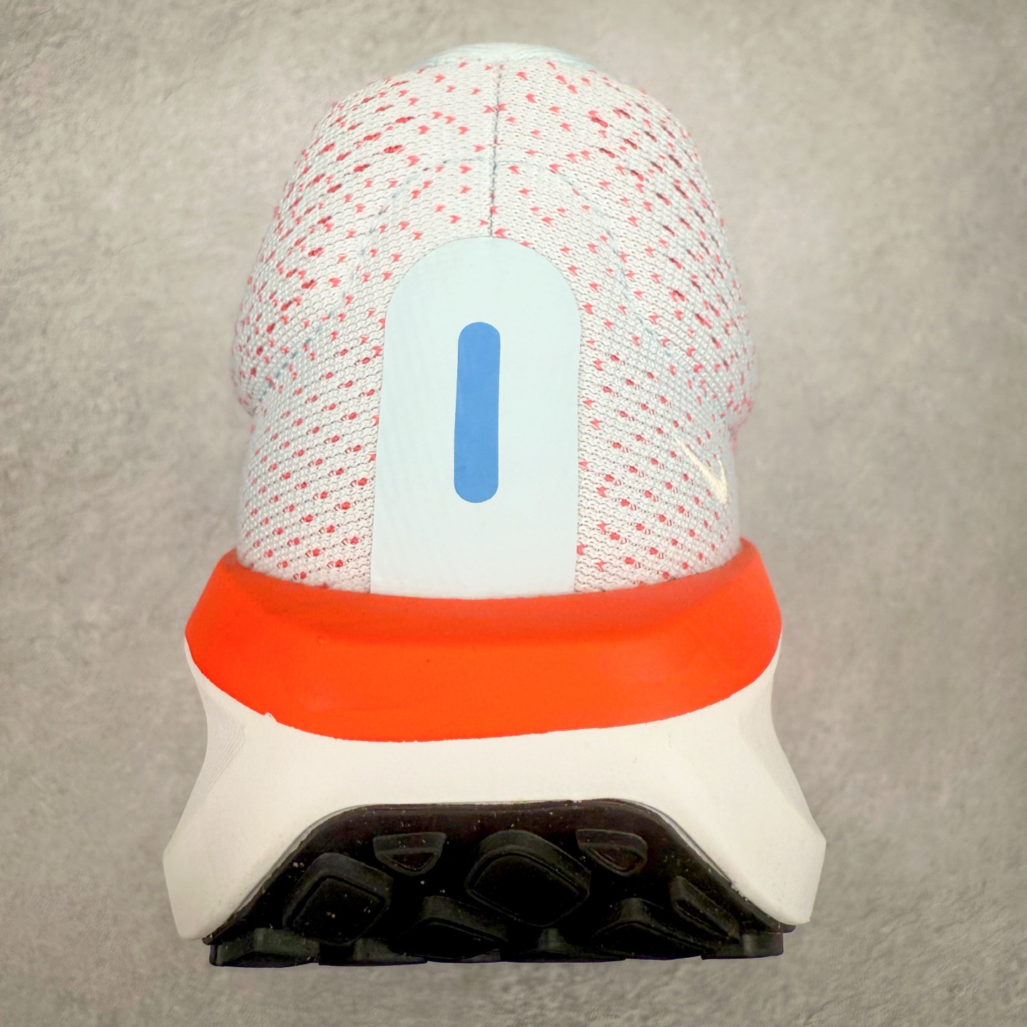 图片[8]-＃TG纯原 NK Winflo 11 舒适轻便低帮休闲跑步鞋 独家渠道 市面未流通批次 奥莱直播间499 599一样的东西 碾压市面现存所有版本 公司一样的东西 超值回馈 帮你省钱 拥有 Zoom Air 一如既往的稳定感和流畅感 鞋面采用工程网眼设计 为特定高热区域营造出色透气性 进一步增加鞋面的穿孔数量 让足部能够快速散热 中足搭配 Flywire 飞线 在高速运动时营造舒适稳定的贴合感 内置Zoon气垫加持 动力十足 尺码：36 36.5 37.5 38 38.5 39 40 40.5 41 42 42.5 43 44 44.5 45-选品中心