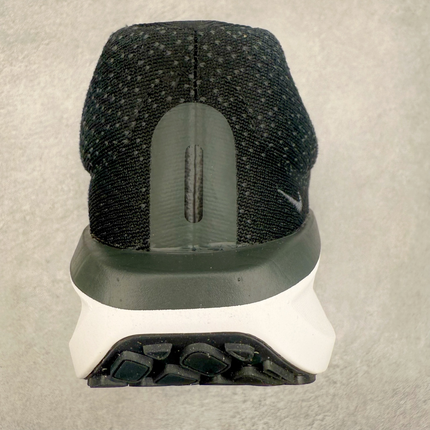 图片[8]-＃TG纯原 NK Winflo 11 舒适轻便低帮休闲跑步鞋 独家渠道 市面未流通批次 奥莱直播间499 599一样的东西 碾压市面现存所有版本 公司一样的东西 超值回馈 帮你省钱 拥有 Zoom Air 一如既往的稳定感和流畅感 鞋面采用工程网眼设计 为特定高热区域营造出色透气性 进一步增加鞋面的穿孔数量 让足部能够快速散热 中足搭配 Flywire 飞线 在高速运动时营造舒适稳定的贴合感 内置Zoon气垫加持 动力十足 尺码：36 36.5 37.5 38 38.5 39 40 40.5 41 42 42.5 43 44 44.5 45-选品中心