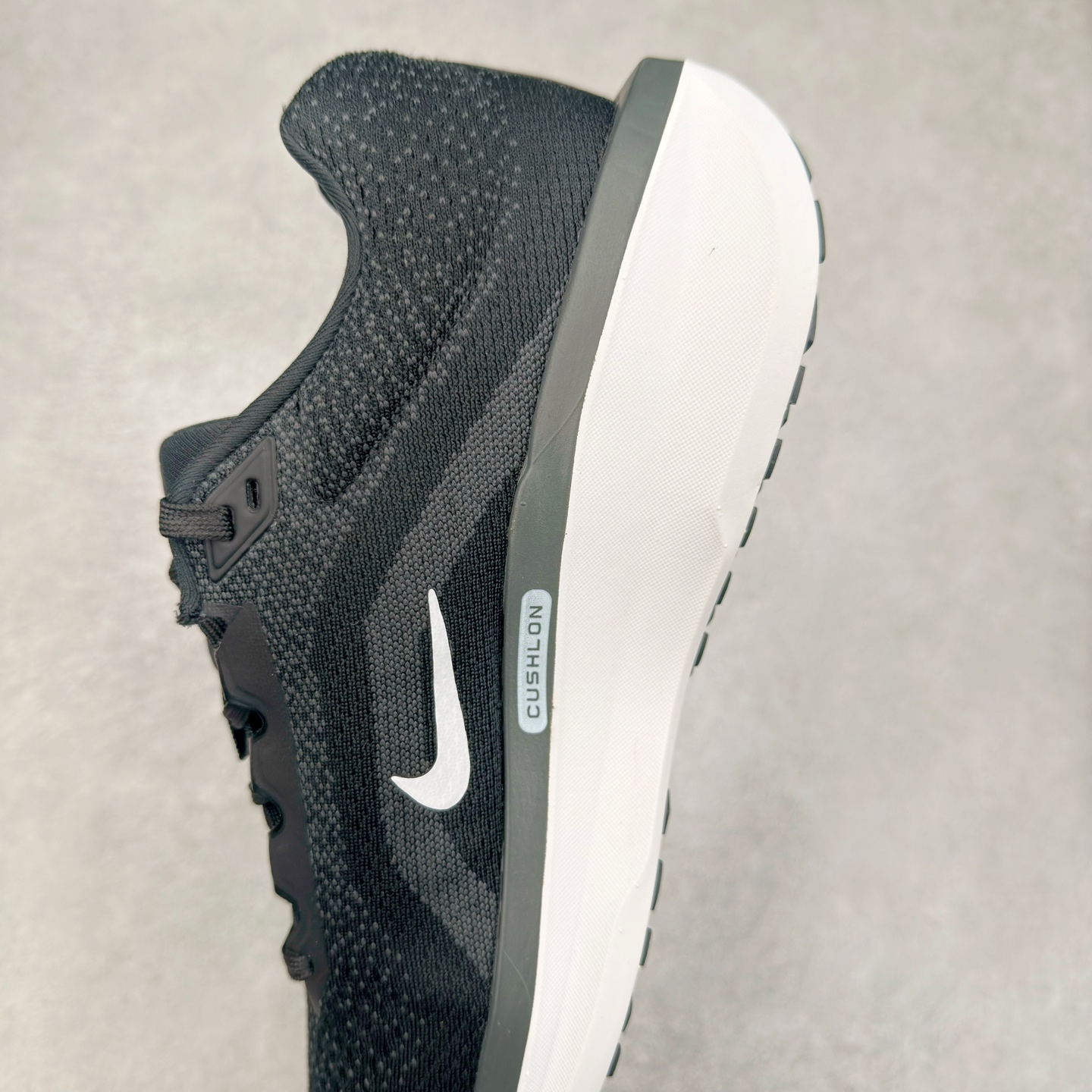 图片[7]-＃TG纯原 NK Winflo 11 舒适轻便低帮休闲跑步鞋 独家渠道 市面未流通批次 奥莱直播间499 599一样的东西 碾压市面现存所有版本 公司一样的东西 超值回馈 帮你省钱 拥有 Zoom Air 一如既往的稳定感和流畅感 鞋面采用工程网眼设计 为特定高热区域营造出色透气性 进一步增加鞋面的穿孔数量 让足部能够快速散热 中足搭配 Flywire 飞线 在高速运动时营造舒适稳定的贴合感 内置Zoon气垫加持 动力十足 尺码：36 36.5 37.5 38 38.5 39 40 40.5 41 42 42.5 43 44 44.5 45-选品中心