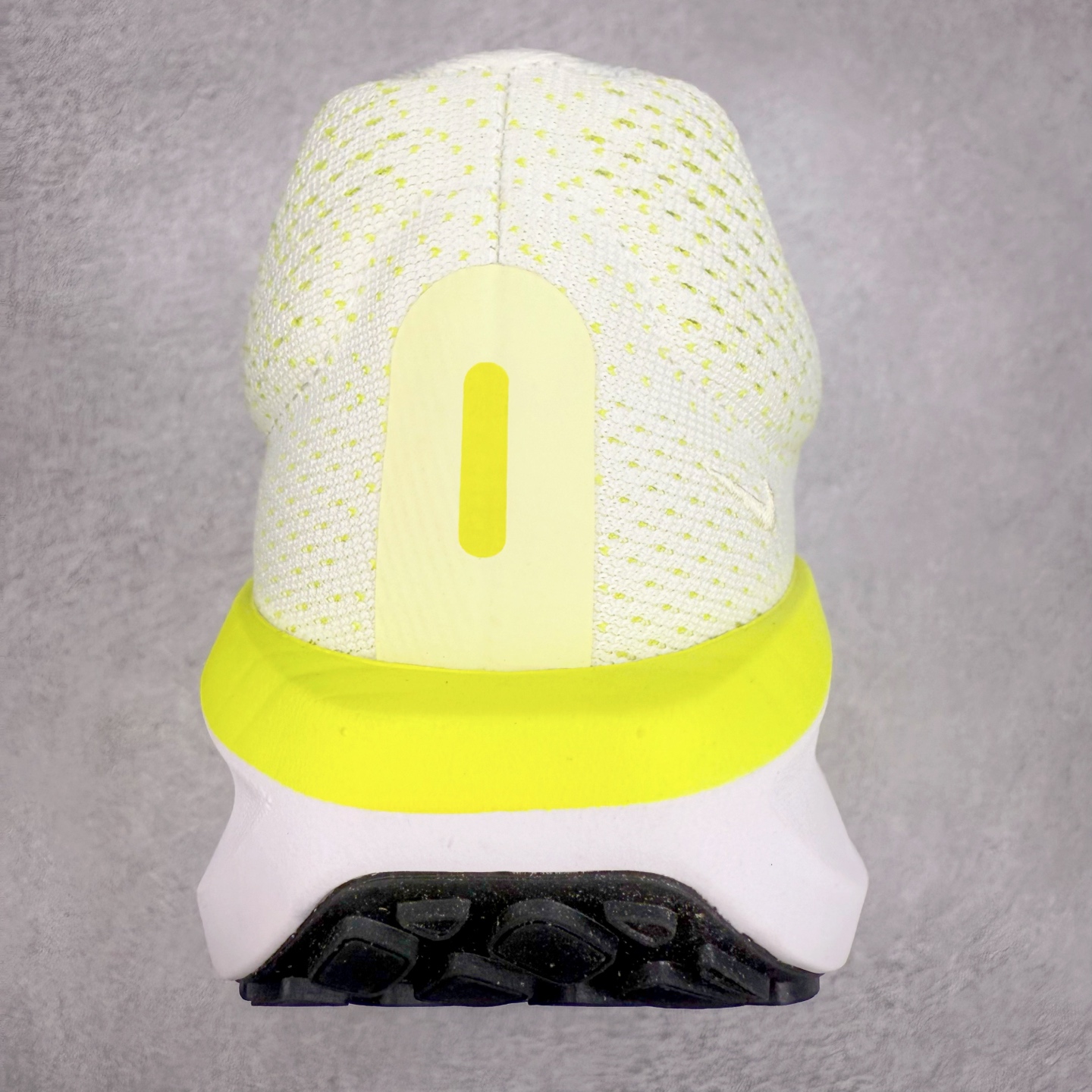 图片[8]-＃TG纯原 NK Winflo 11 舒适轻便低帮休闲跑步鞋 独家渠道 市面未流通批次 奥莱直播间499 599一样的东西 碾压市面现存所有版本 公司一样的东西 超值回馈 帮你省钱 拥有 Zoom Air 一如既往的稳定感和流畅感 鞋面采用工程网眼设计 为特定高热区域营造出色透气性 进一步增加鞋面的穿孔数量 让足部能够快速散热 中足搭配 Flywire 飞线 在高速运动时营造舒适稳定的贴合感 内置Zoon气垫加持 动力十足 尺码：36 36.5 37.5 38 38.5 39 40 40.5 41 42 42.5 43 44 44.5 45-选品中心