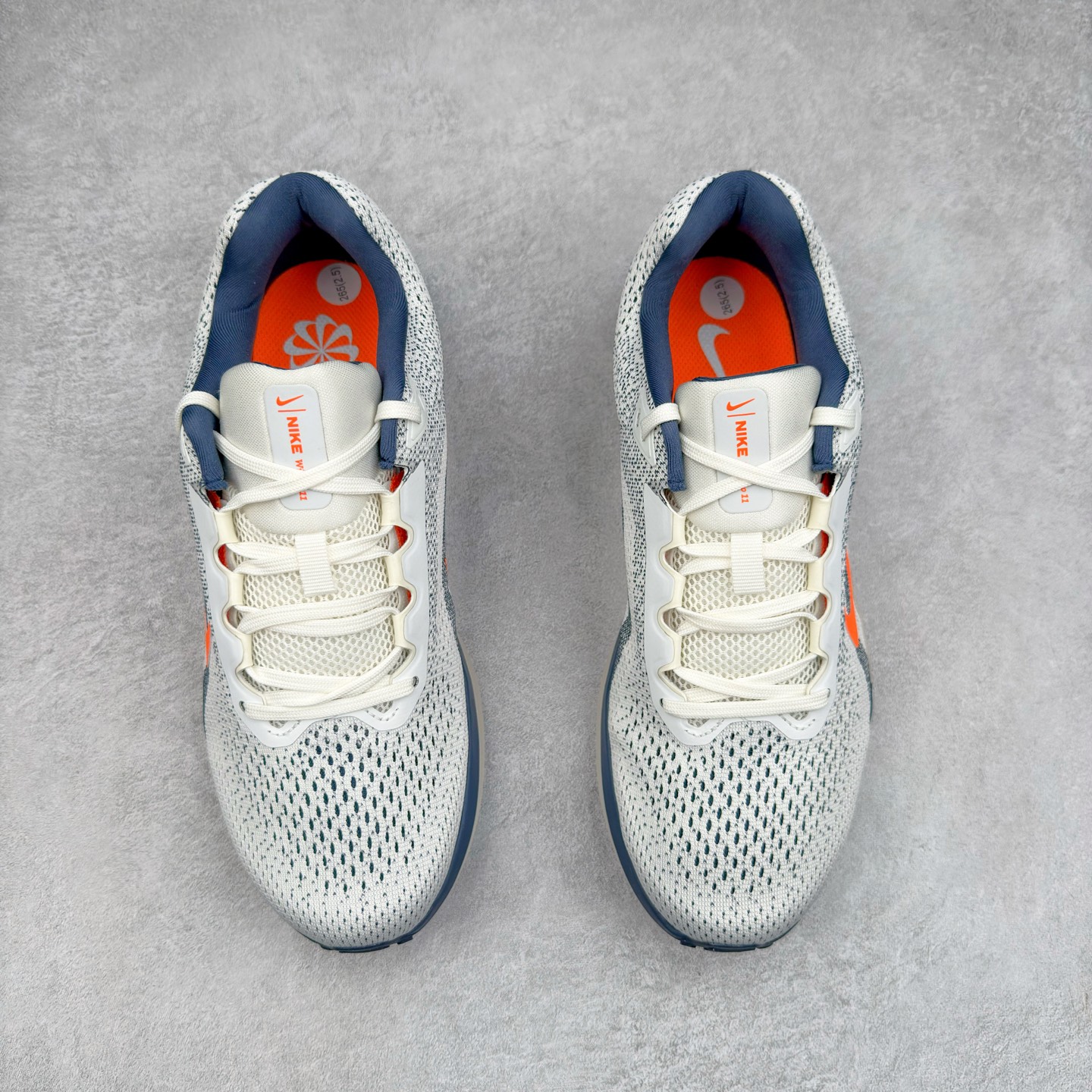 图片[2]-＃TG纯原 NK Winflo 11 舒适轻便低帮休闲跑步鞋 独家渠道 市面未流通批次 奥莱直播间499 599一样的东西 碾压市面现存所有版本 公司一样的东西 超值回馈 帮你省钱 拥有 Zoom Air 一如既往的稳定感和流畅感 鞋面采用工程网眼设计 为特定高热区域营造出色透气性 进一步增加鞋面的穿孔数量 让足部能够快速散热 中足搭配 Flywire 飞线 在高速运动时营造舒适稳定的贴合感 内置Zoon气垫加持 动力十足 尺码：36 36.5 37.5 38 38.5 39 40 40.5 41 42 42.5 43 44 44.5 45-选品中心