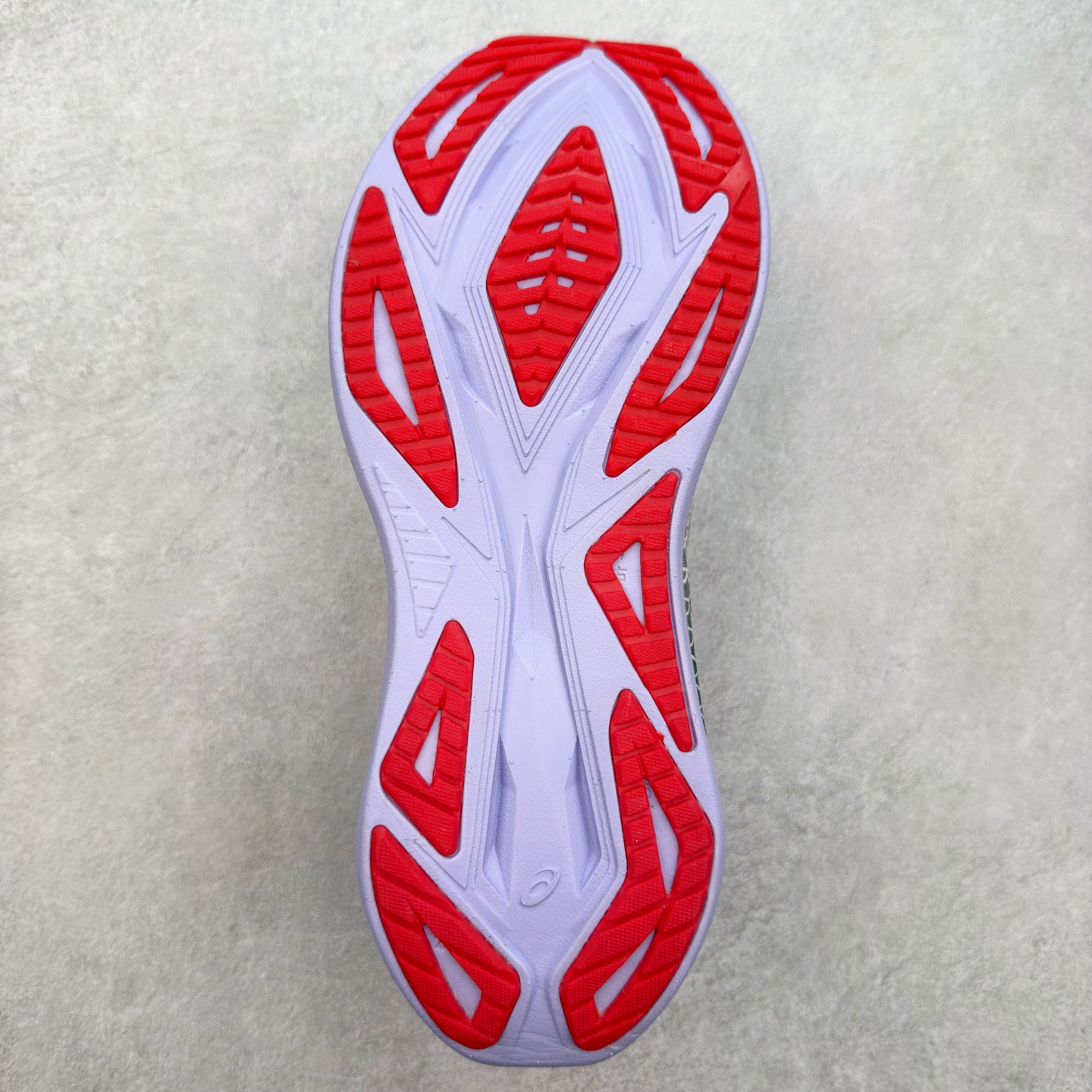 图片[9]-Asics Superblast 2 舒适百搭防滑耐磨低帮跑步鞋 ASICS（亚瑟士）是日本实业家鬼冢喜八郎创立的跑鞋运动品牌，名字想法源自著名的拉丁谚语“AnimaSana In Corpore Sano” ，意为“健全的精神寓于强健的体魄”。正如其名字的含义，ASICS亚瑟士一直坚信保持身体的健康与活力是打造健康快乐的生活方式的最佳途径。亚瑟士的跑鞋、篮球鞋等系列集专业与美貌于一身，拥有极高的热度。2016年，ASICS在“2016年日本最佳全球品牌”排行榜名列第17名。尺码：36 37.5 38 39 40 40.5 41.5 42 42.5 43.5 44 45-选品中心