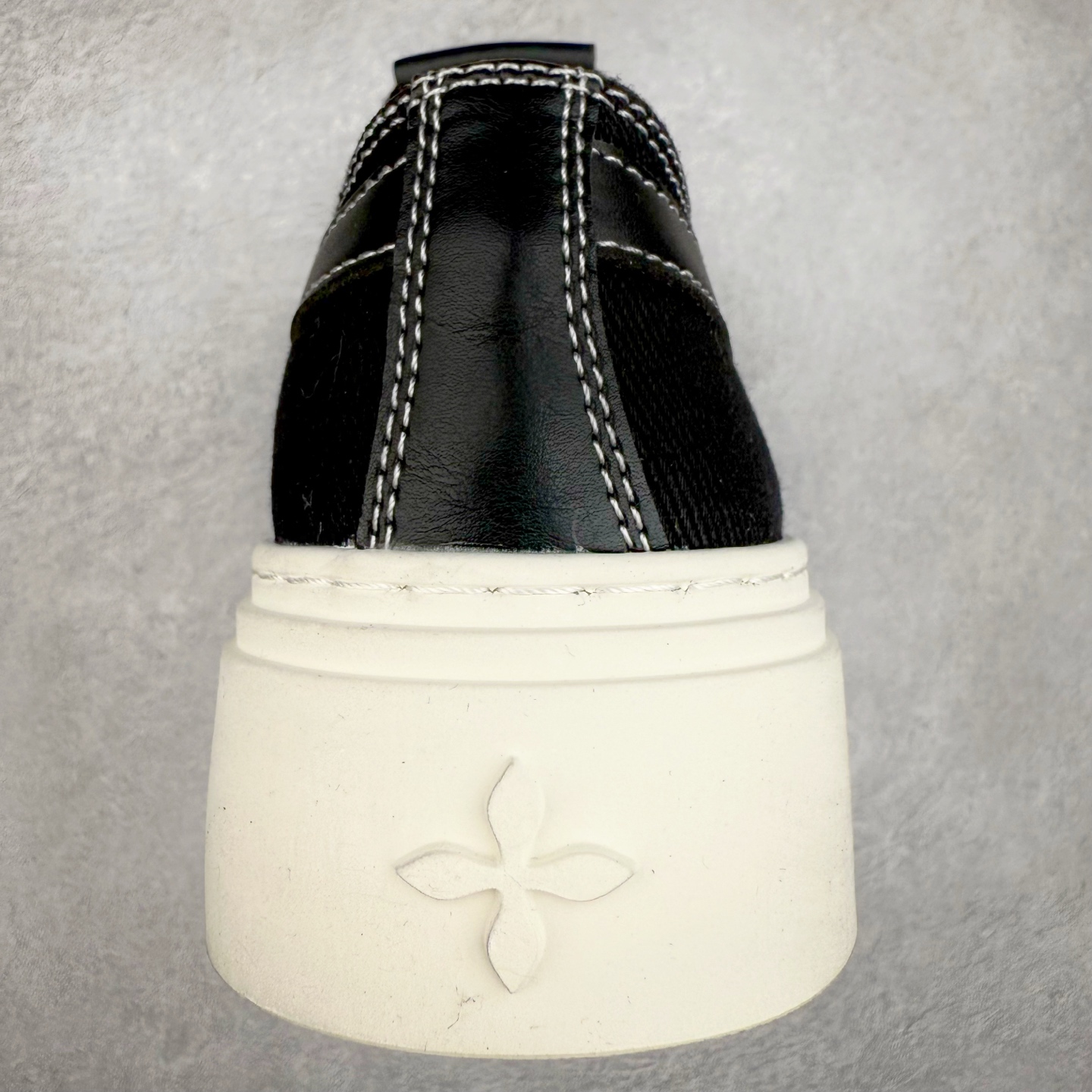 图片[8]-小红书穿搭爆款 国潮当红设计师品牌SMFK Garden Vintage Skate Low 花园系列低帮复古厚底十字花帆布休闲松糕做旧小脏板鞋 广东原产 采用棉质粗斜纹帆布洗旧磨损效果鞋面材质 外置轻量TR橡胶5.0cm厘米松糕大底 Z 尺码：35 36 37 38 39 40-选品中心