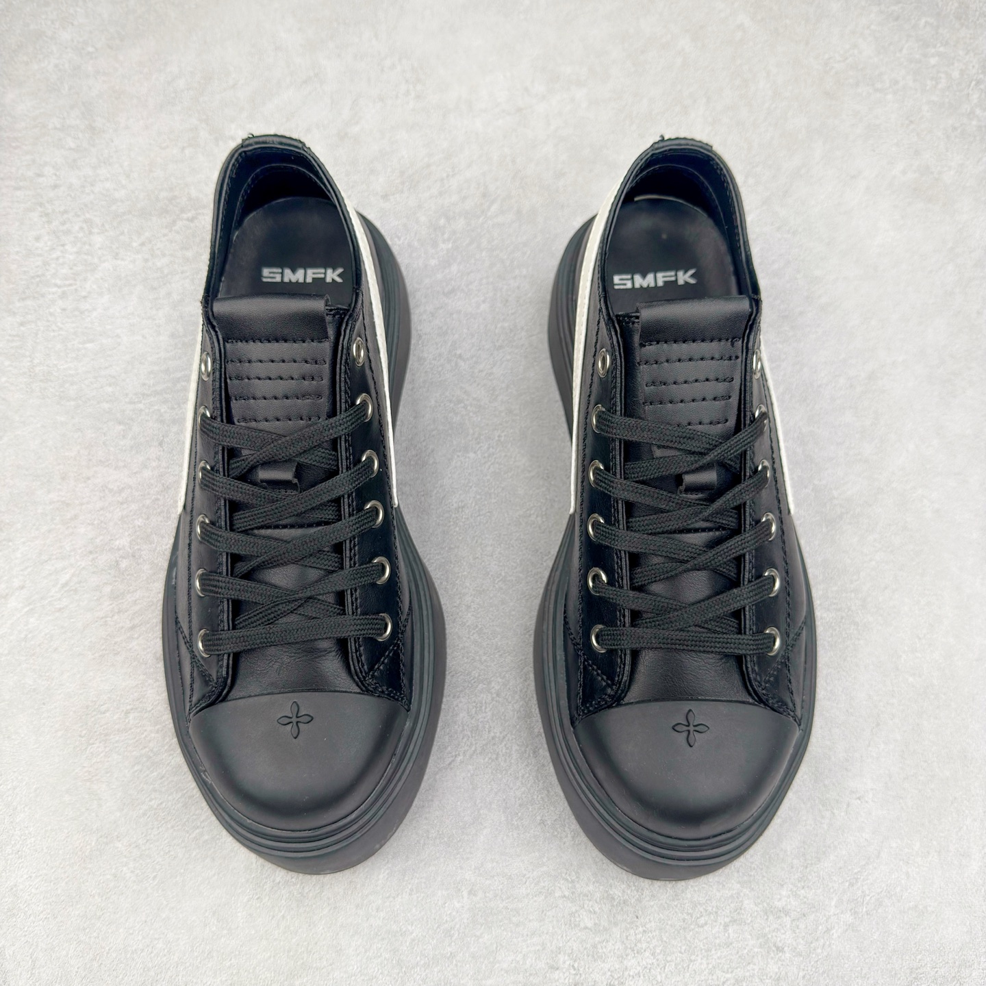 图片[2]-小红书穿搭爆款 国潮当红设计师品牌SMFK Garden Vintage Skate Low 花园系列低帮复古厚底十字花帆布休闲松糕做旧小脏板鞋 广东原产 采用棉质粗斜纹帆布洗旧磨损效果鞋面材质 外置轻量TR橡胶5.0cm厘米松糕大底 Z 尺码：35 36 37 38 39 40-选品中心