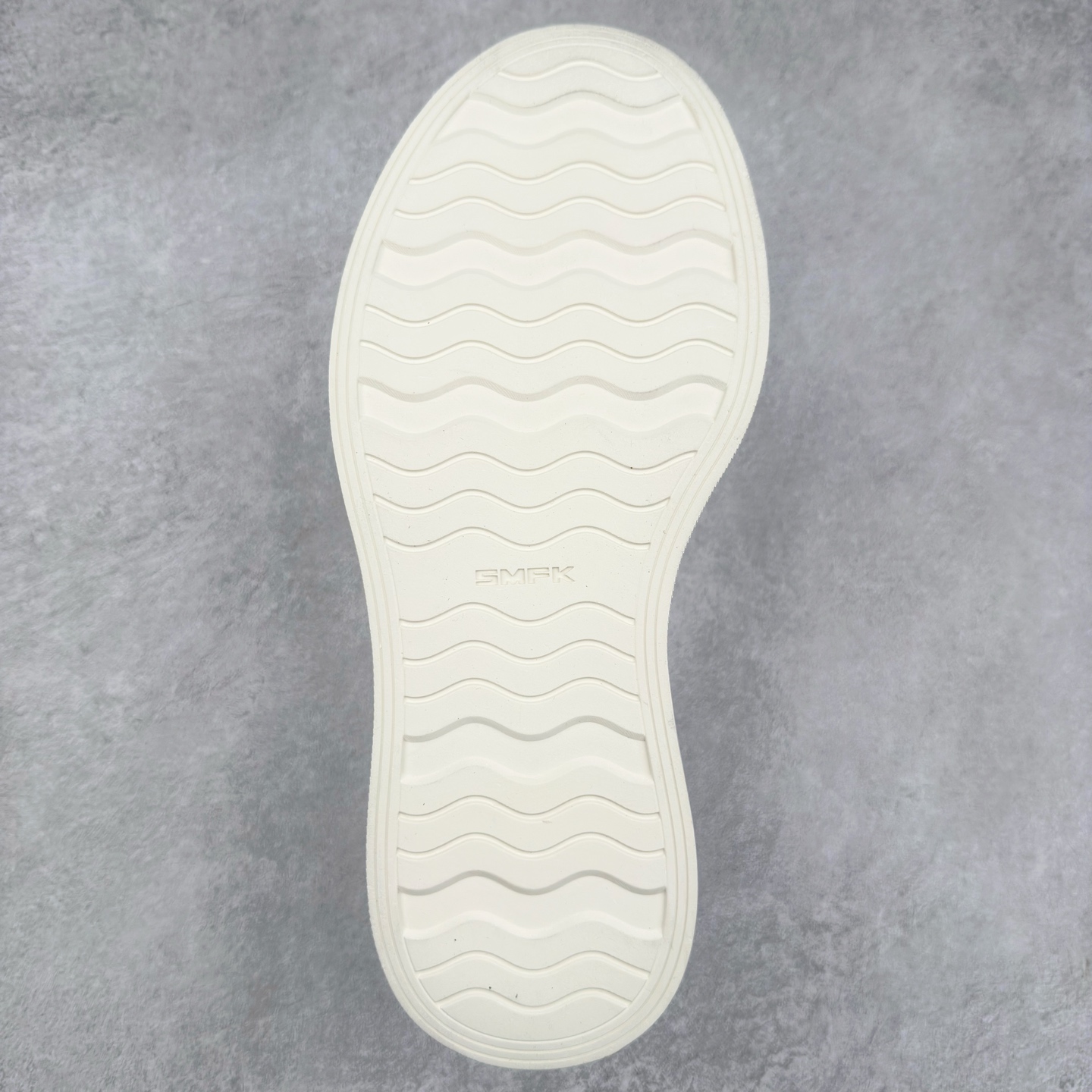 图片[9]-小红书穿搭爆款 国潮当红设计师品牌SMFK Garden Vintage Skate Low 花园系列低帮复古厚底十字花帆布休闲松糕做旧小脏板鞋 广东原产 采用棉质粗斜纹帆布洗旧磨损效果鞋面材质 外置轻量TR橡胶5.0cm厘米松糕大底 Z 尺码：35 36 37 38 39 40-选品中心