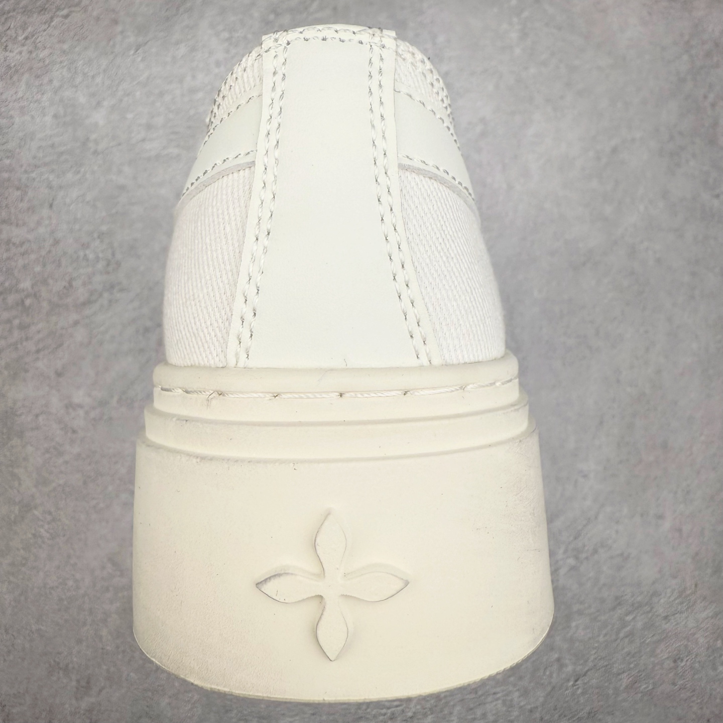 图片[8]-小红书穿搭爆款 国潮当红设计师品牌SMFK Garden Vintage Skate Low 花园系列低帮复古厚底十字花帆布休闲松糕做旧小脏板鞋 广东原产 采用棉质粗斜纹帆布洗旧磨损效果鞋面材质 外置轻量TR橡胶5.0cm厘米松糕大底 Z 尺码：35 36 37 38 39 40-选品中心