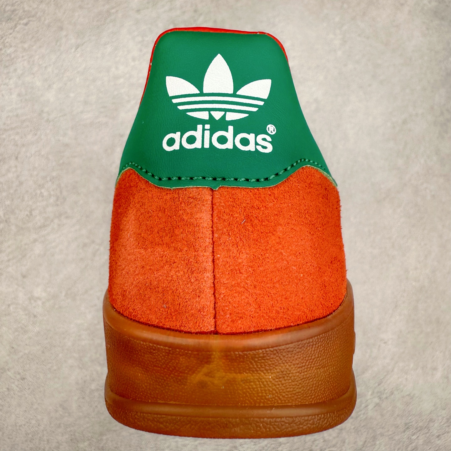 图片[8]-AD Gazelle Indoor Trainers 羚羊内训系列低帮复古百搭休闲运动德训风板鞋 JH5407 90年代经典的复刻版！自60年代以足球训练鞋面世以来,Gazelle就以其经典设计席卷全球。1991年版本的复刻,再造经典Gazelle。采用皮革打造,搭配浊色细节,让这款经典更加简约。尺码：36 36⅔ 37⅓ 38 38⅔ 39⅓ 40 40⅔ 41⅓ 42 42⅔ 43⅓ 44⅓ 44⅔ 45-选品中心