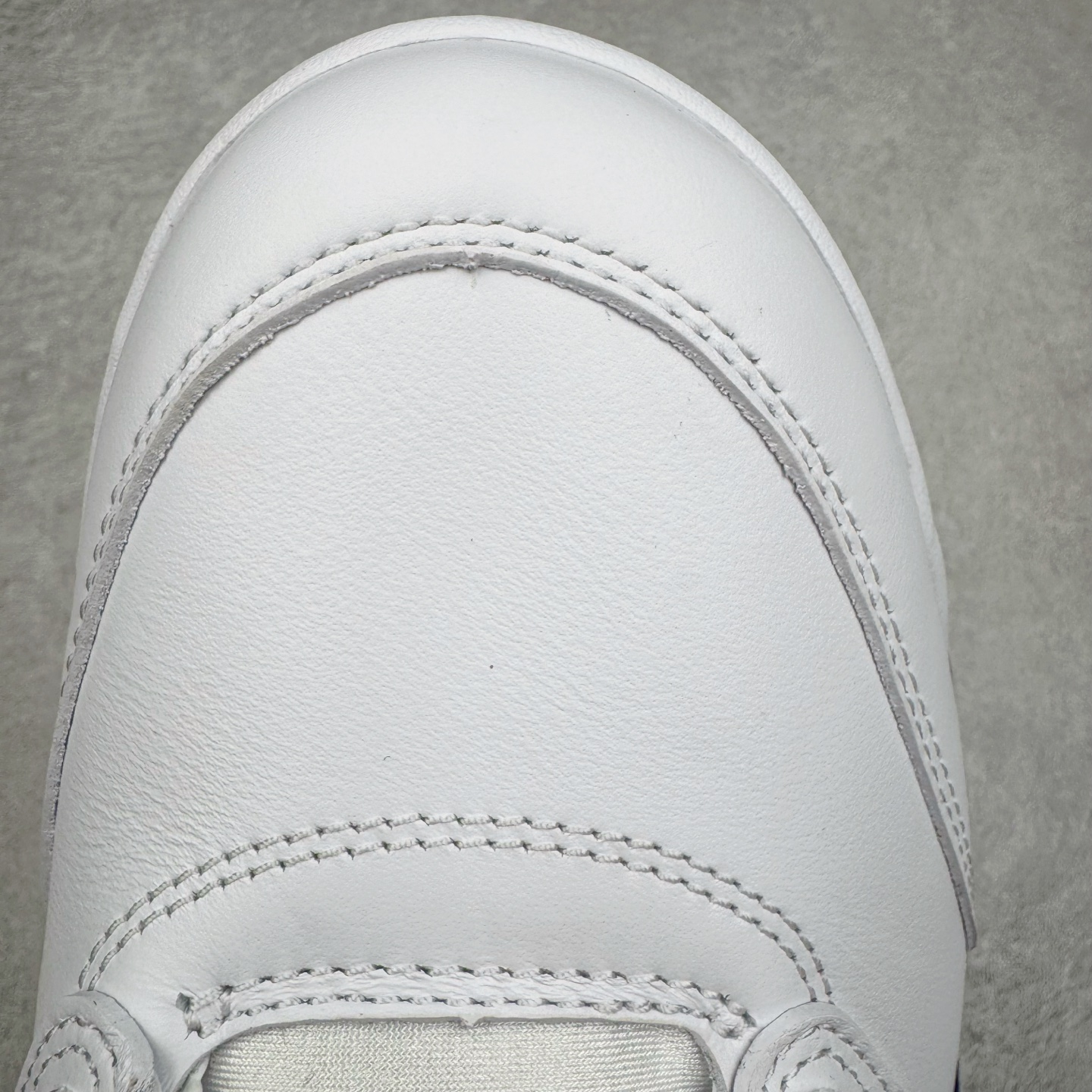 图片[14]-＃PK纯原 Air Jordan AJ5 OG “Grape” 白紫色 HQ7978-100 SZ原厂全套原楦原纸板磨具开发 原厂皮料加持 原厂港宝加持定型后跟R度完美 同源原厂电绣 飞人针数密度立体效果一致 原厂拉帮手法 原厂配置纸衬高频鞋盒 原厂指令配双鞋带 原厂TPU网格鞋带扣 超高鞋面清洁度 最高QC检验标准 控制溢胶瑕疵 到手可放心比对发售原鞋 上脚百分百充正驾驭 尺码：40 40.5 41 42 42.5 43 44 44.5 45 46 47.5-选品中心