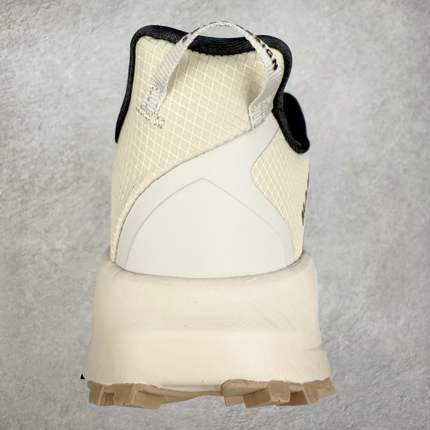 图片[8]-MAMMUT猛犸象 Hueco Knit 2 登山靴多功能鞋履 独立私模 顶级复刻百分百还原# 应用BASE FIT 2.0专利技术 拥有优越的抓地力、护趾力和运动缓冲功能 可折叠鞋跟 透气针织鞋面 适合春夏与初秋季节的设计 即刻\\\”履\\\”行出发 尺码：36 36.5 37.5 38 38.5 39 40 40.5 41 42 42.5 43 44 44.5 45 46-选品中心