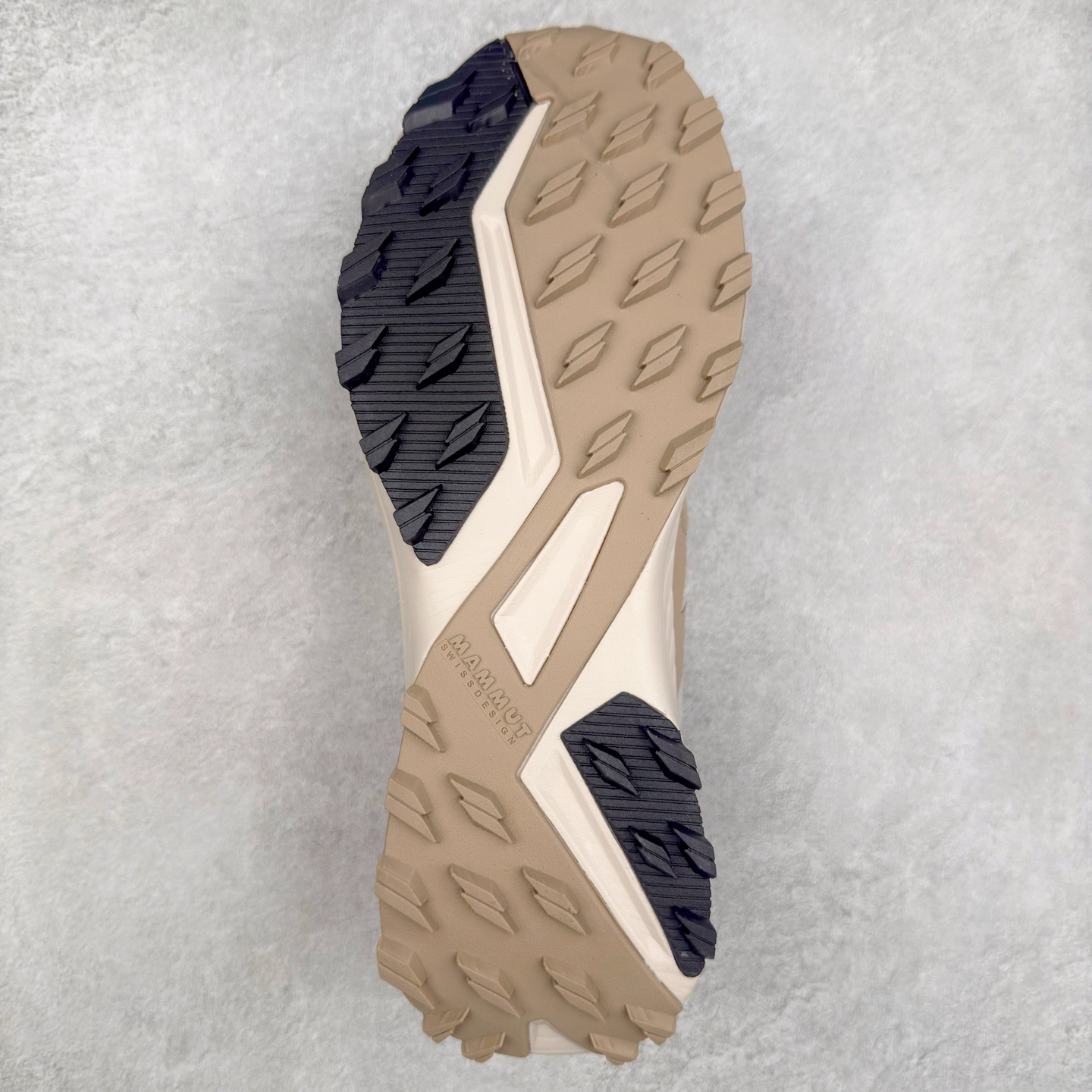 图片[9]-MAMMUT猛犸象 Hueco Knit 2 登山靴多功能鞋履 独立私模 顶级复刻百分百还原# 应用BASE FIT 2.0专利技术 拥有优越的抓地力、护趾力和运动缓冲功能 可折叠鞋跟 透气针织鞋面 适合春夏与初秋季节的设计 即刻\\\”履\\\”行出发 尺码：36 36.5 37.5 38 38.5 39 40 40.5 41 42 42.5 43 44 44.5 45 46-选品中心