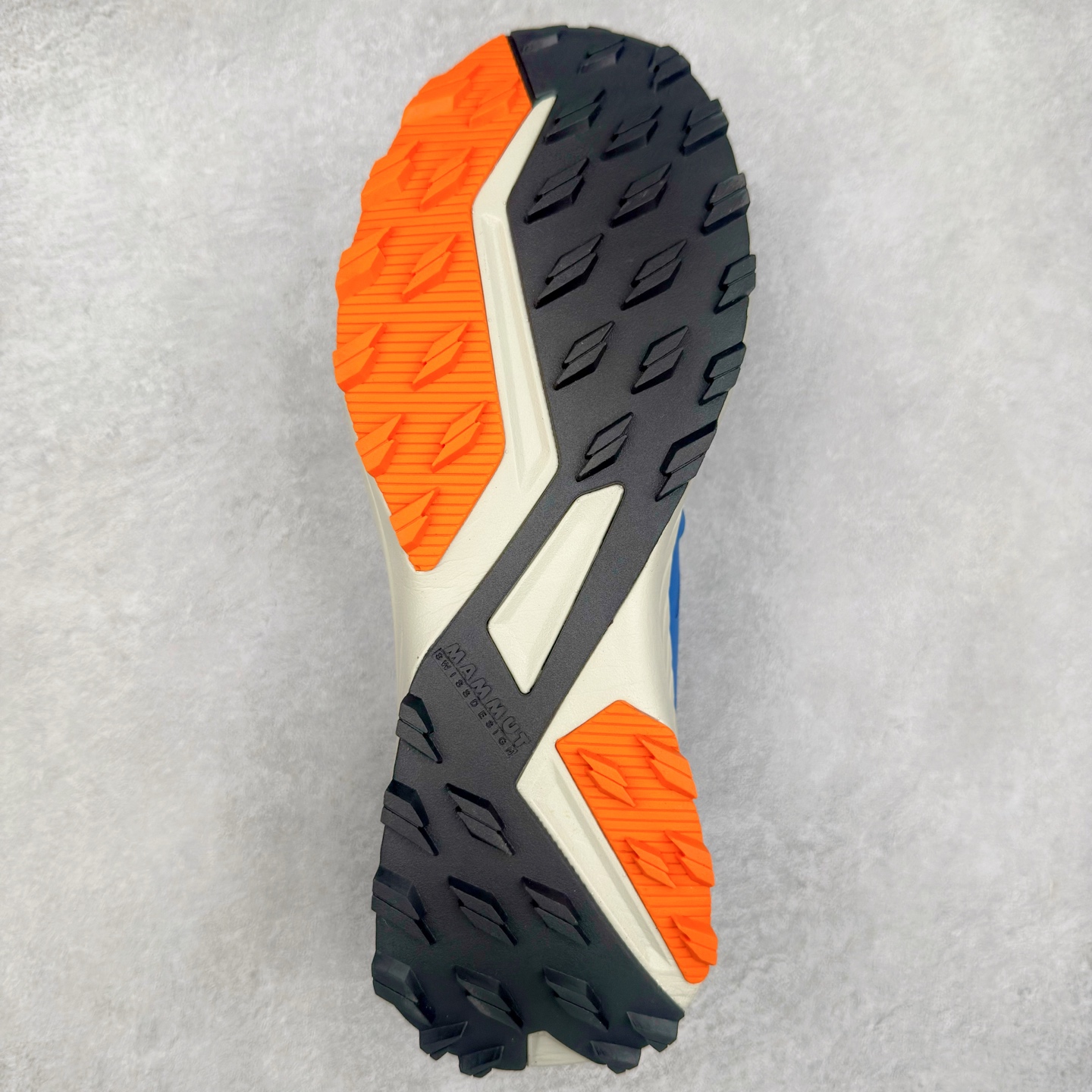 图片[9]-MAMMUT猛犸象 Hueco Knit 2 登山靴多功能鞋履 独立私模 顶级复刻百分百还原# 应用BASE FIT 2.0专利技术 拥有优越的抓地力、护趾力和运动缓冲功能 可折叠鞋跟 透气针织鞋面 适合春夏与初秋季节的设计 即刻\\\”履\\\”行出发 尺码：36 36.5 37.5 38 38.5 39 40 40.5 41 42 42.5 43 44 44.5 45 46-选品中心