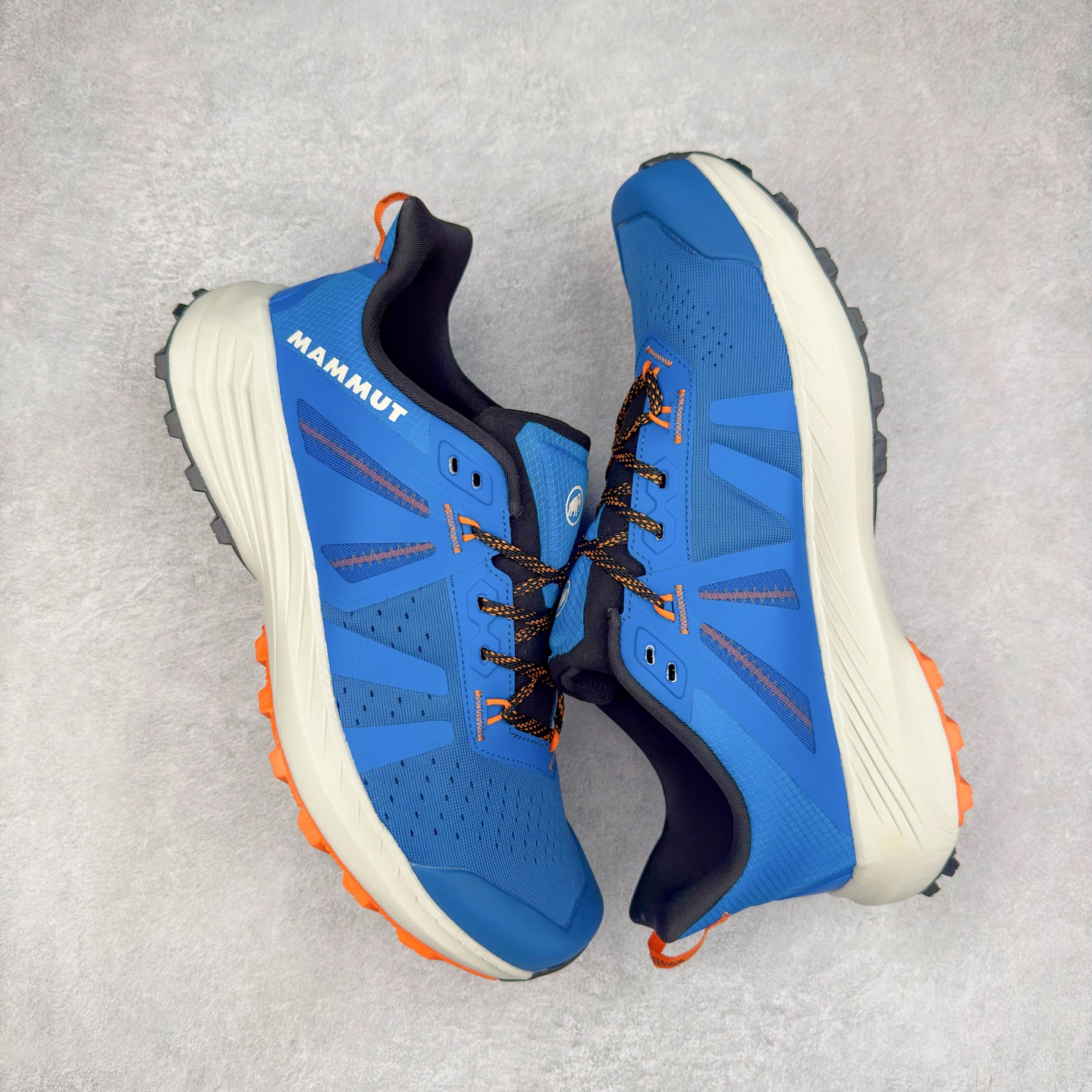 图片[3]-MAMMUT猛犸象 Hueco Knit 2 登山靴多功能鞋履 独立私模 顶级复刻百分百还原# 应用BASE FIT 2.0专利技术 拥有优越的抓地力、护趾力和运动缓冲功能 可折叠鞋跟 透气针织鞋面 适合春夏与初秋季节的设计 即刻\\\”履\\\”行出发 尺码：36 36.5 37.5 38 38.5 39 40 40.5 41 42 42.5 43 44 44.5 45 46-选品中心