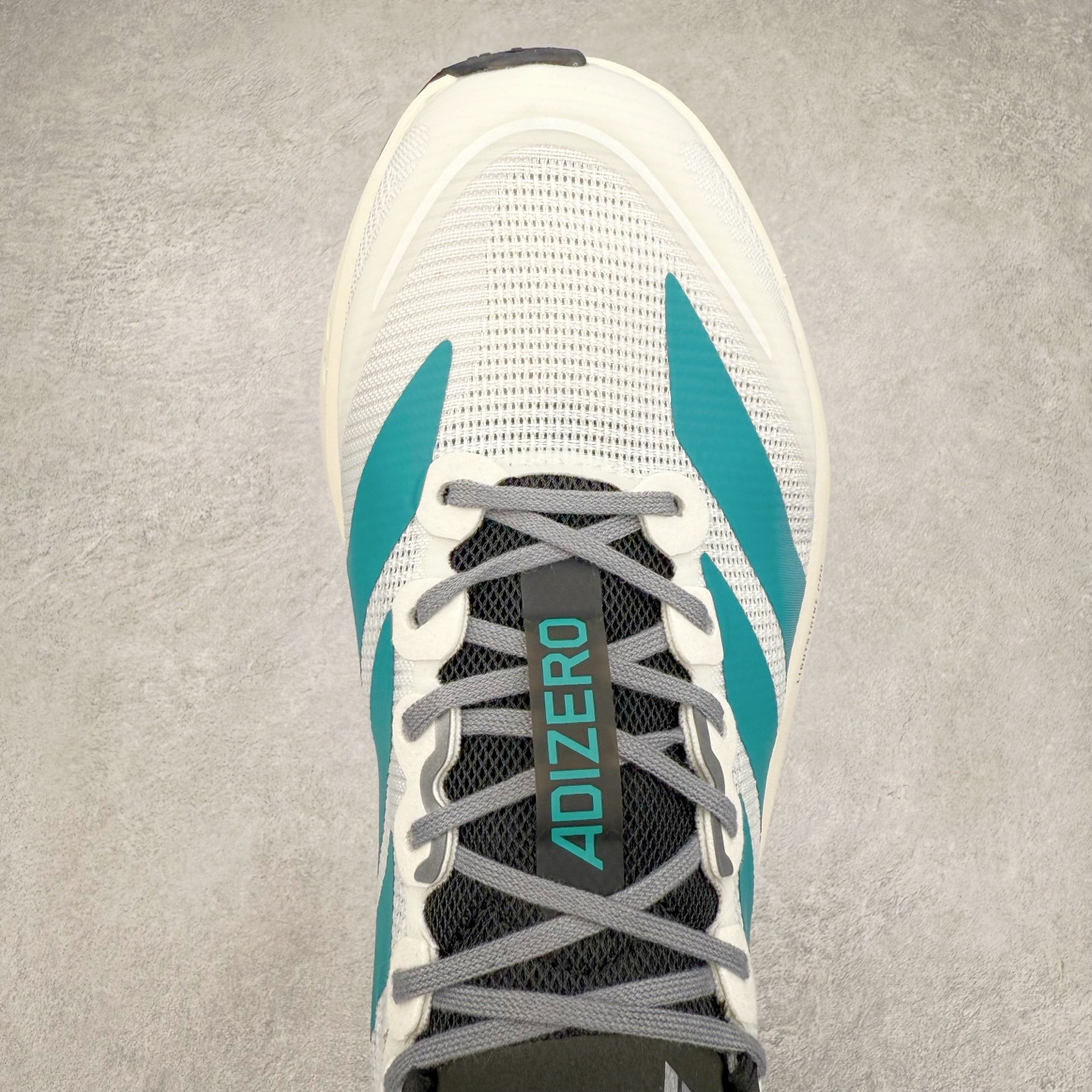 图片[4]-AD Adizero Boston 13 夏季透气网眼竞速跑鞋 JS4791 融合Lightstrike和Lightstrike Pro技术 采用乙烯/乙酸乙烯酯(EVA)材质 打造舒适中底 含ENERGYROD能量碳柱 旨在为步伐添活力 尺码：36 36.5 37 38 38.5 39 40 40.5 41 42 42.5 43 44 44.5 45-选品中心