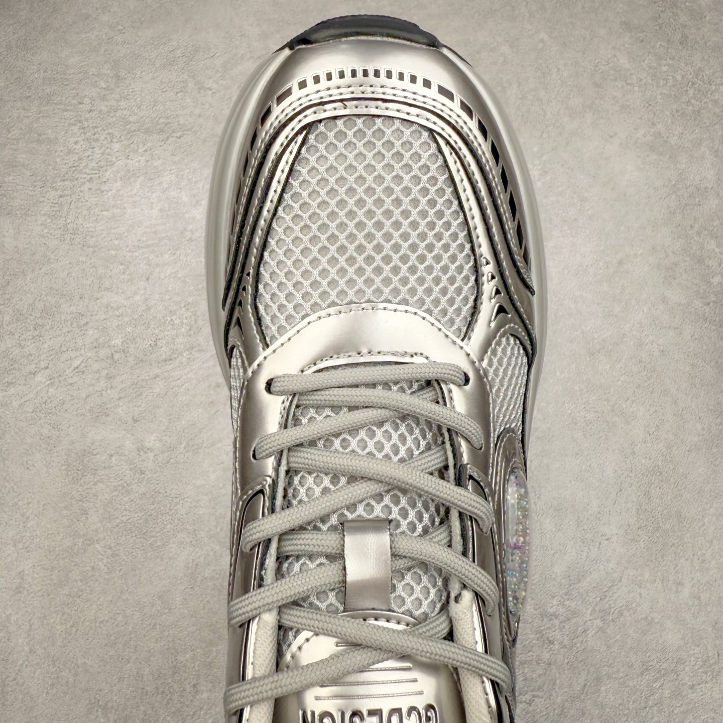 图片[4]-GG-CC赵露思2025新款厚底增高休闲运动老爹鞋系列 广东大厂出品 7CM厚底增高 星河粒子 银白粉色 银角大王 完美细节 25ss春季新款厚底增高 大长腿 时髦look轻松定格 不费力展现率性氛围 高档银盒 酷帅机能风不规则设计大底 拼色造型设计 轻便舒适百搭 GGCC银白配色好温柔 三层组合月牙底 柔软有弹性的月牙底和增加舒适度显腿长的7cm增高 长时间走路和站立都不累脚舒适度和少女感 厚底增高 不管怎么搭都好看~尺码：35 36 37 38 39 40-选品中心