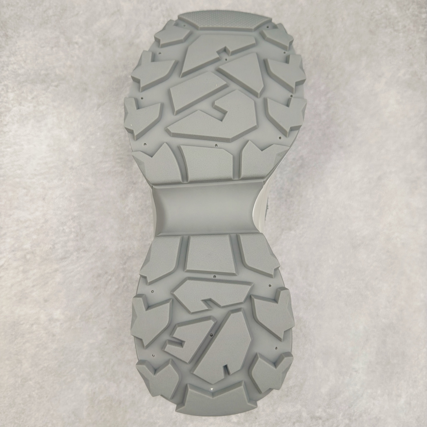 图片[9]-GG-CC赵露思2025新款厚底增高休闲运动老爹鞋系列 广东大厂出品 7CM厚底增高 星河粒子 银白粉色 银角大王 完美细节 25ss春季新款厚底增高 大长腿 时髦look轻松定格 不费力展现率性氛围 高档银盒 酷帅机能风不规则设计大底 拼色造型设计 轻便舒适百搭 GGCC银白配色好温柔 三层组合月牙底 柔软有弹性的月牙底和增加舒适度显腿长的7cm增高 长时间走路和站立都不累脚舒适度和少女感 厚底增高 不管怎么搭都好看~尺码：35 36 37 38 39 40-选品中心