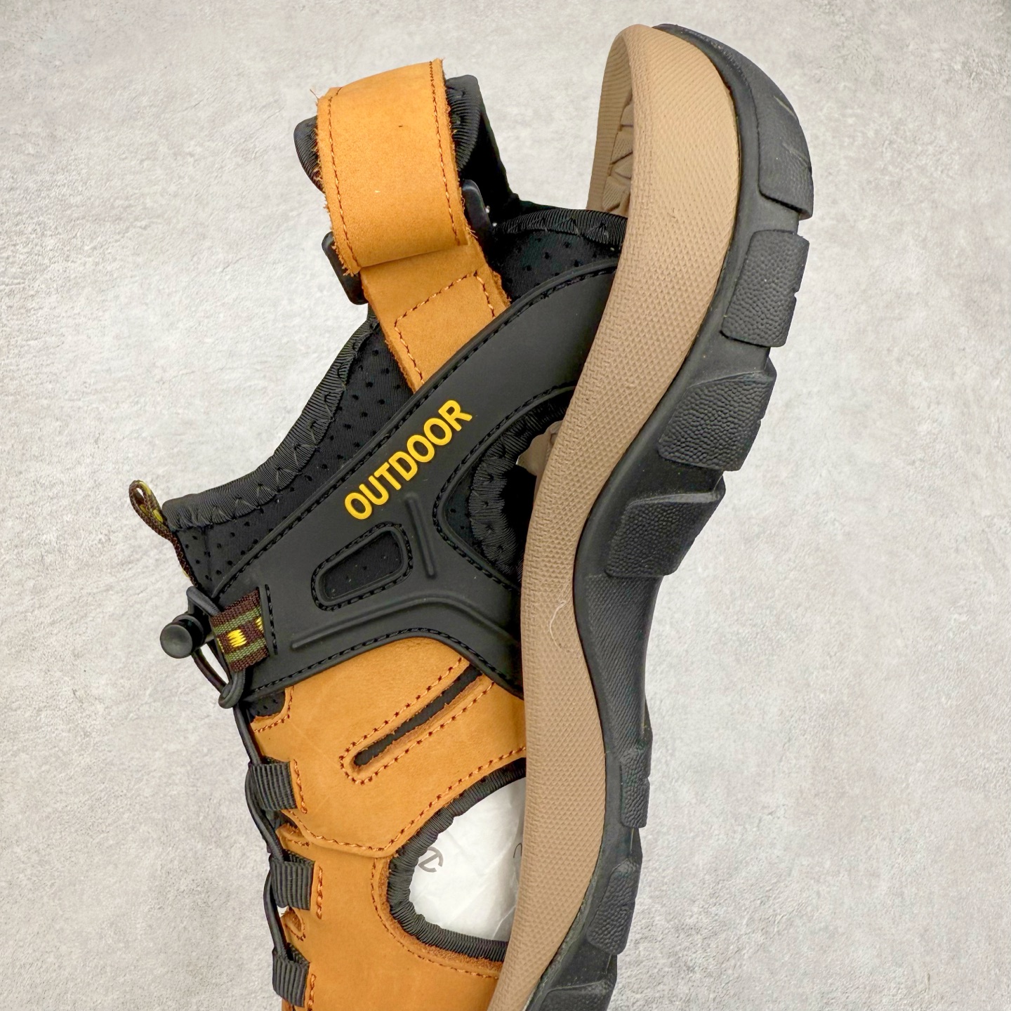 图片[7]-ECCO爱步包头凉鞋男款 25年新户外运动舒适沙滩鞋凉鞋 越野系列 牛皮鞋面，纹理自然，柔韧耐穿 内设有透气网布 尽享舒适体验 便捷抽绳魔术贴设计 可自由调节松紧，方便穿脱 柔软易弯折 带来舒适脚感 橡胶大底，适应多种地形 强劲抓地力 防滑耐磨 舒适休闲 随享假日 尺码：38 39 40 41 42 43 44 45（皮鞋码）-选品中心