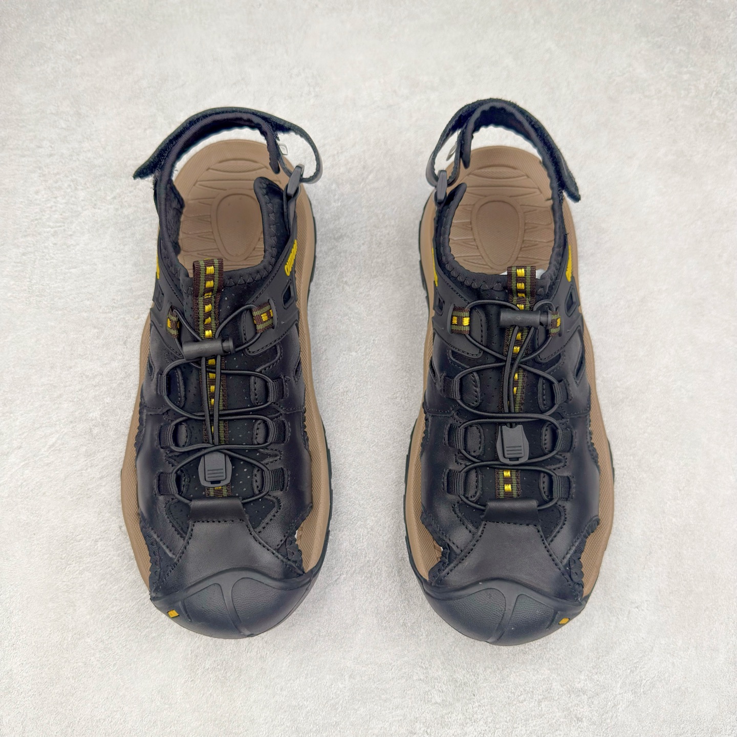 图片[2]-ECCO爱步包头凉鞋男款 25年新户外运动舒适沙滩鞋凉鞋 越野系列 牛皮鞋面，纹理自然，柔韧耐穿 内设有透气网布 尽享舒适体验 便捷抽绳魔术贴设计 可自由调节松紧，方便穿脱 柔软易弯折 带来舒适脚感 橡胶大底，适应多种地形 强劲抓地力 防滑耐磨 舒适休闲 随享假日 尺码：38 39 40 41 42 43 44 45（皮鞋码）-选品中心