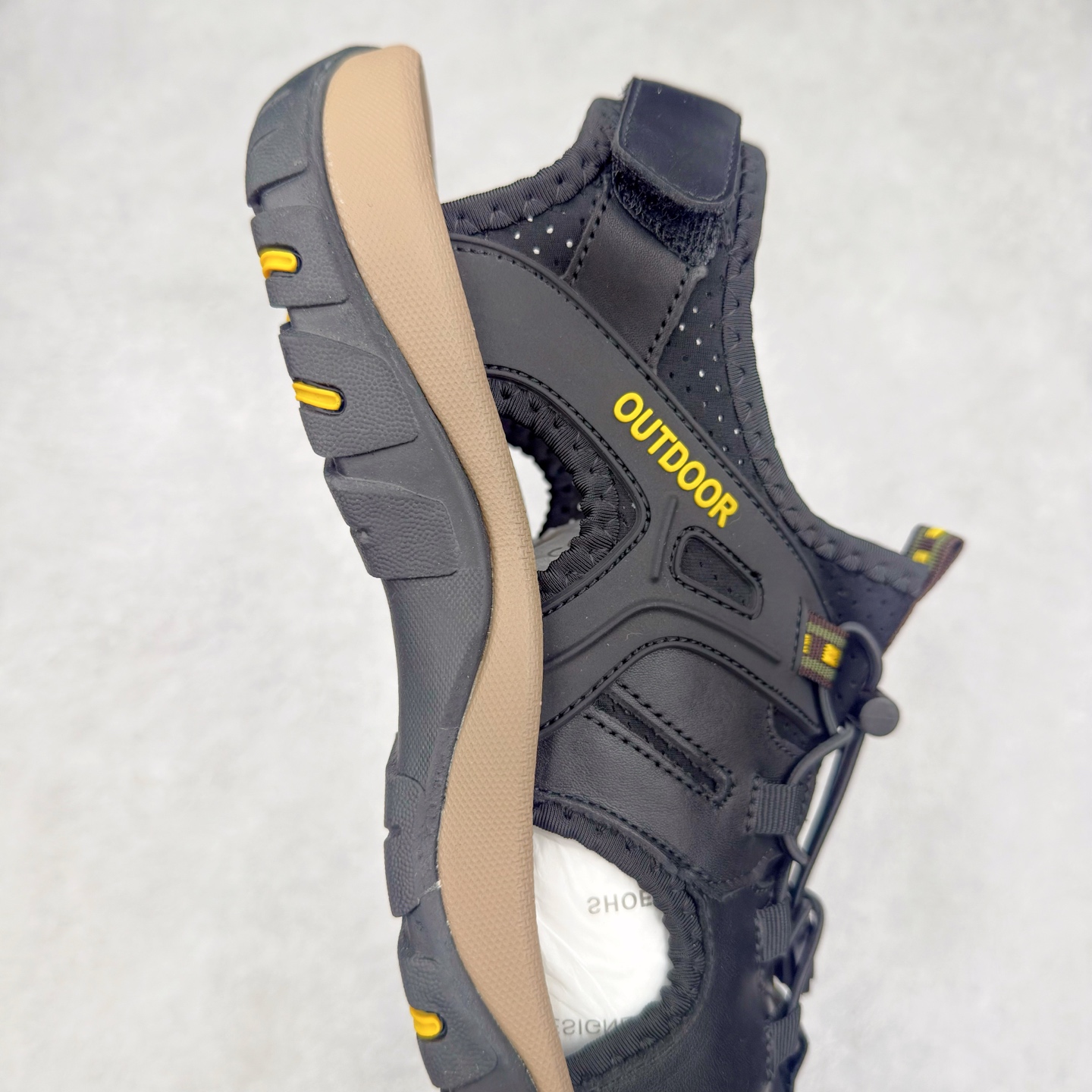 图片[6]-ECCO爱步包头凉鞋男款 25年新户外运动舒适沙滩鞋凉鞋 越野系列 牛皮鞋面，纹理自然，柔韧耐穿 内设有透气网布 尽享舒适体验 便捷抽绳魔术贴设计 可自由调节松紧，方便穿脱 柔软易弯折 带来舒适脚感 橡胶大底，适应多种地形 强劲抓地力 防滑耐磨 舒适休闲 随享假日 尺码：38 39 40 41 42 43 44 45（皮鞋码）-选品中心