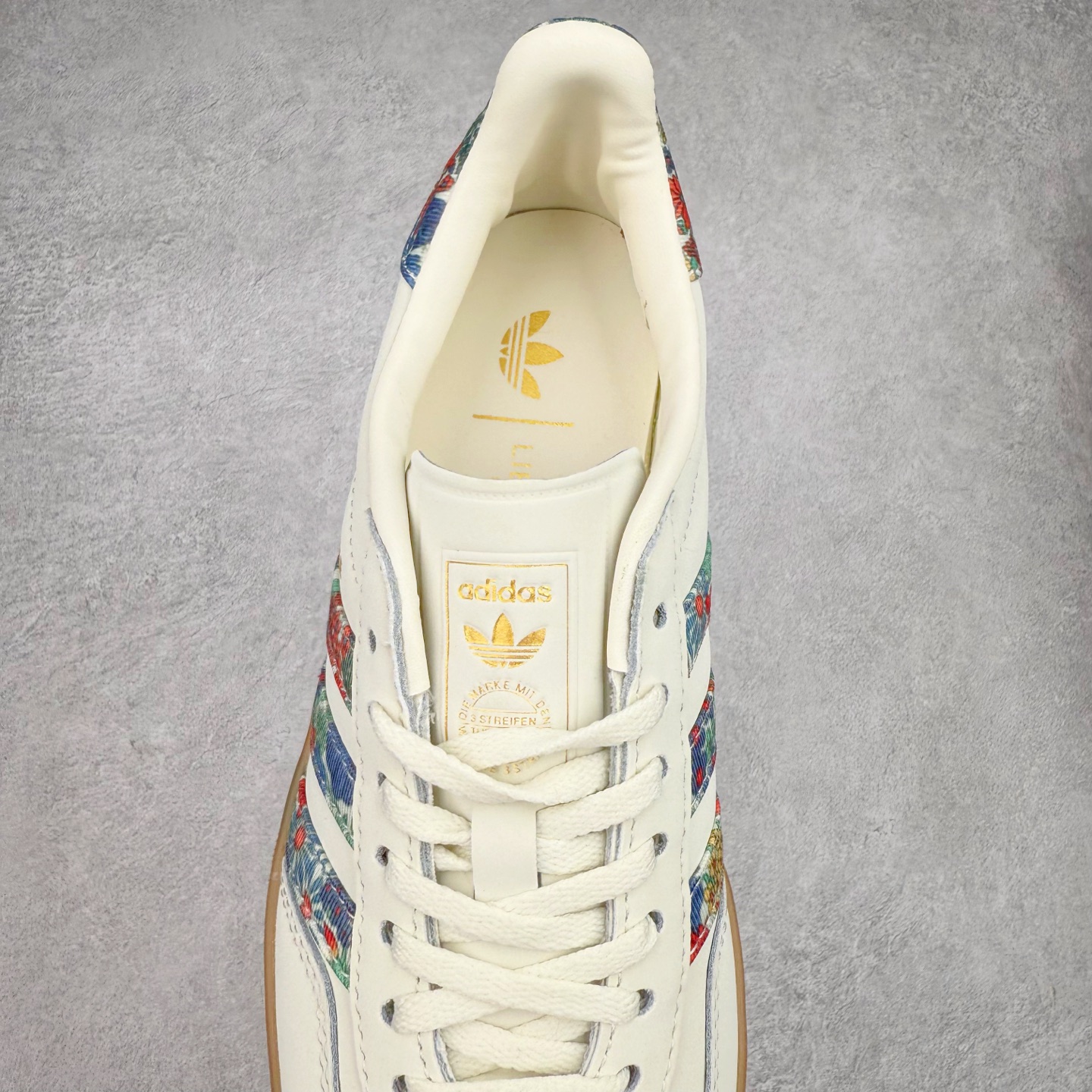 图片[5]-AD Gazelle Indoor Trainers 羚羊内训系列低帮复古百搭休闲运动德训风板鞋 JH7370 90年代经典的复刻版！自60年代以足球训练鞋面世以来,Gazelle就以其经典设计席卷全球。1991年版本的复刻,再造经典Gazelle。采用皮革打造,搭配浊色细节,让这款经典更加简约。尺码：36 36⅔ 37⅓ 38 38⅔ 39⅓ 40 40⅔ 41⅓ 42 42⅔ 43⅓ 44⅓ 44⅔ 45-选品中心