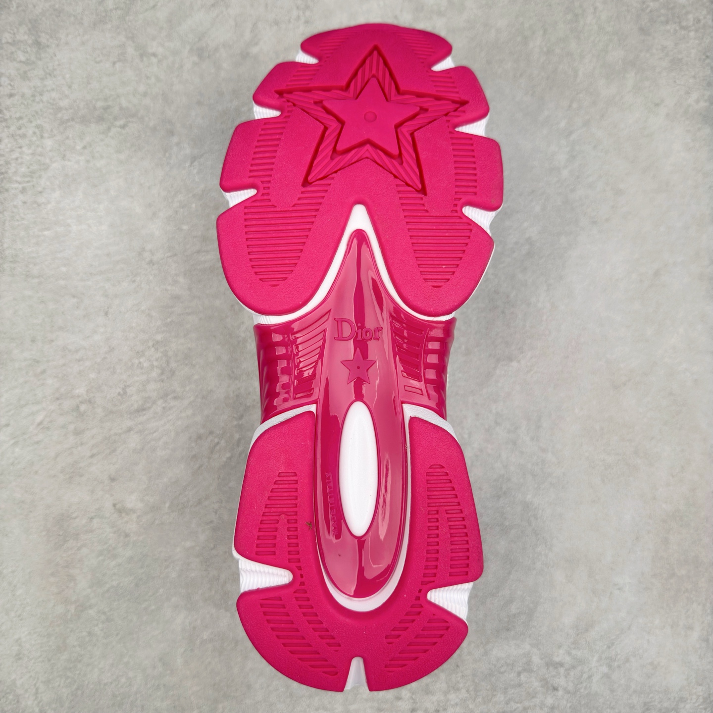 图片[9]-Dior Chrono 迪奥圆头系带 生活休闲运动跑鞋 选用优质材料 精细制作 经典设计 展现优雅气质 舒适脚感 轻松穿梭 适合各种场合 彰显魅力 品味与舒适兼得 演绎自信自然 步履间散发迷人韵味 展现独特风采 尺码：36 37 38 39 40 41 42 43 44 45-选品中心