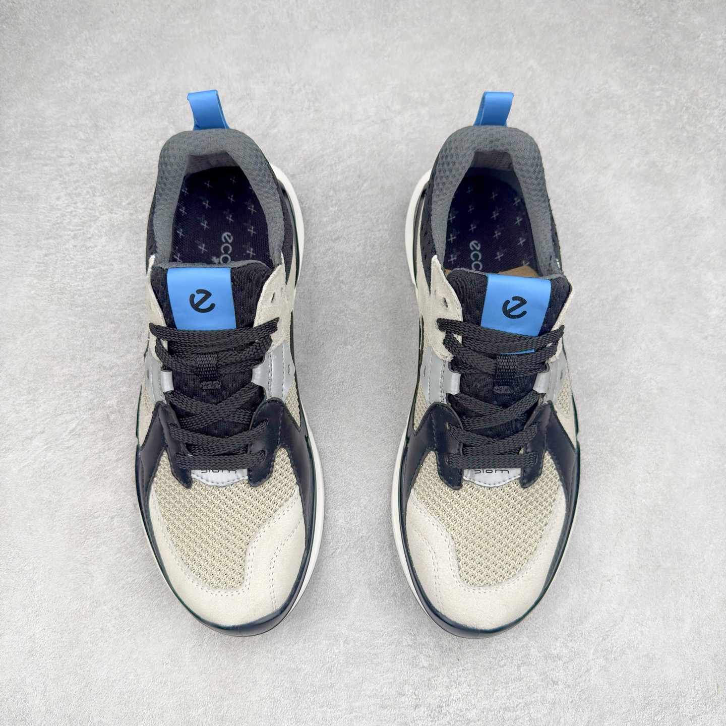 图片[2]-官方天猫ECCO/爱步官方BIOM 2.2系列 网砂透气休闲鞋 跑步鞋 公司级品质 广东产 官网订制 精选进口材质 一比一开模 整体鞋面走线清晰精整 采用ECCO家族制鞋工艺 突显运动舒适 潮流休闲时尚大气 货号： 8307741216 尺码：39 40 41 42 43 44 45 （标准码）-选品中心