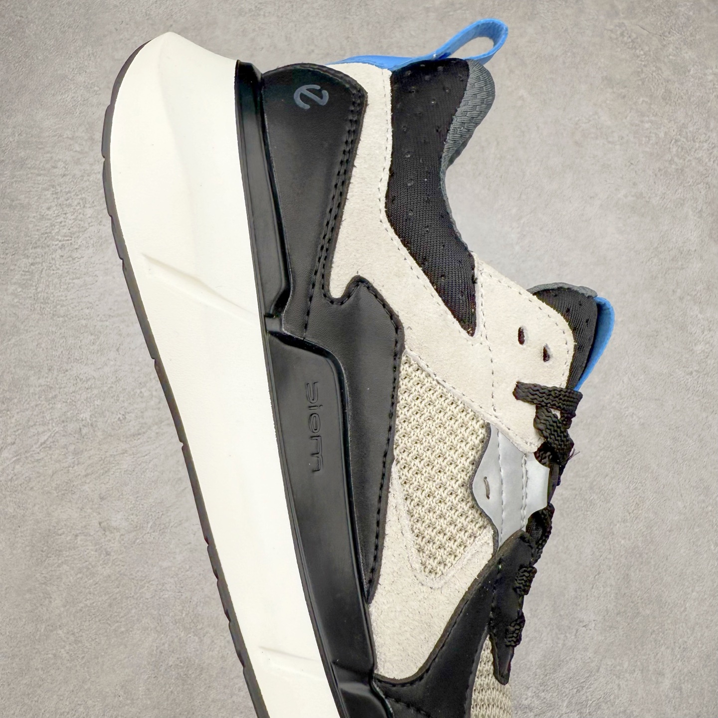 图片[6]-官方天猫ECCO/爱步官方BIOM 2.2系列 网砂透气休闲鞋 跑步鞋 公司级品质 广东产 官网订制 精选进口材质 一比一开模 整体鞋面走线清晰精整 采用ECCO家族制鞋工艺 突显运动舒适 潮流休闲时尚大气 货号： 8307741216 尺码：39 40 41 42 43 44 45 （标准码）-选品中心