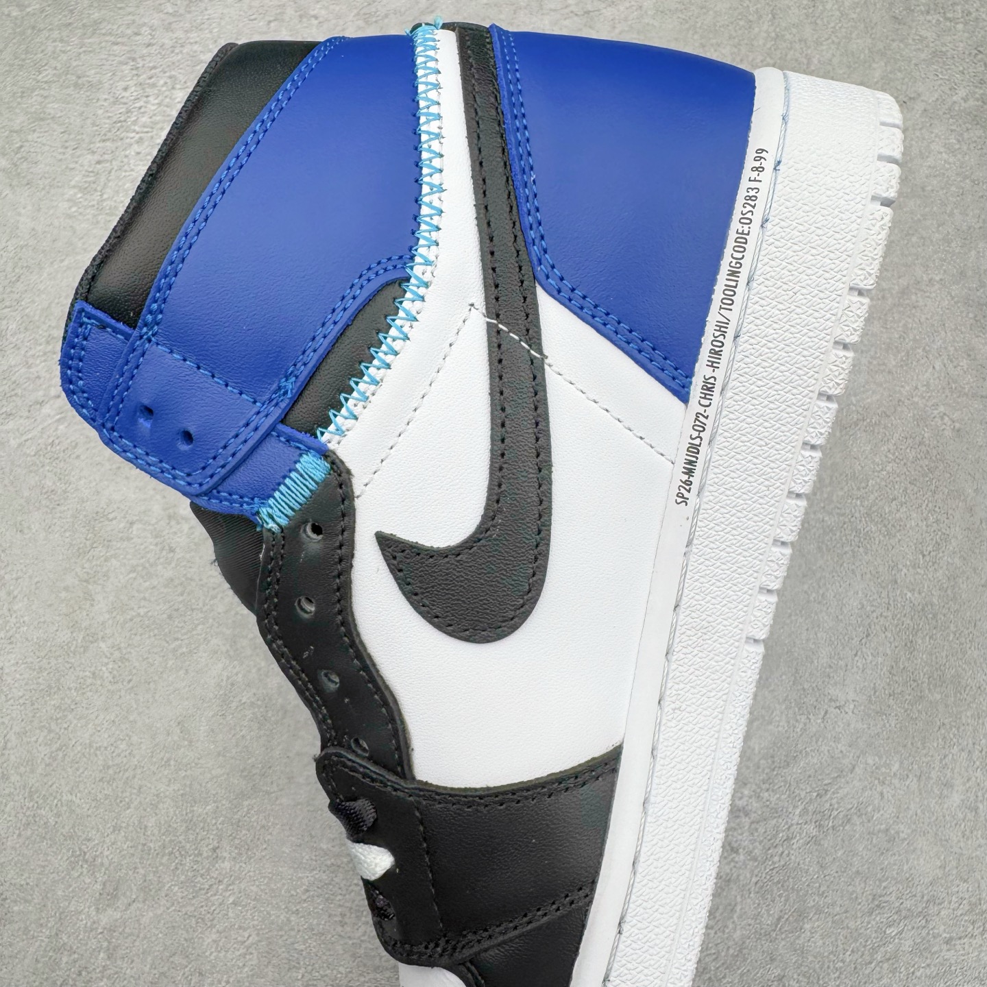 图片[7]-＃KZ神版莞产 Fragment Design x Union x Air Jordan AJ1 Retro High NRG 三方联名四色拼接闪电黑白蓝 DZ5485-041 外贸特供批次 终端控货优势输出 新配色不断更新开发 市场中端王者 全套原纸板楦头开发 确保原汁原味 完美呈现一代版型 一比一鞋头弧度高度鞋身弧度 此版本只针对中端市场 细节品控鞋型随意秒杀市面同价位 鞋型完美 不臃肿别扭 头层皮料加持 用料绝不含糊 进口玻璃冲刀皮料裁剪零毛边 电脑针车工艺 超高鞋面清洁度 最高QC检验标准 控制溢胶瑕疵 原盒原配 飞翼3D高频深度立体 工艺方面大到整体鞋型 漏斗收腰 底线拉帮 LOGO立体程度 小到针眼排布 载片对称 冲孔效果 鞋标规范 鞋垫背胶等等 无一不是口碑收割 每双都是一个回头客 尺码：36 36.5 37.5 38 38.5 39 40 40.5 41 42 42.5 43 44 44.5 45 46 47.5-选品中心