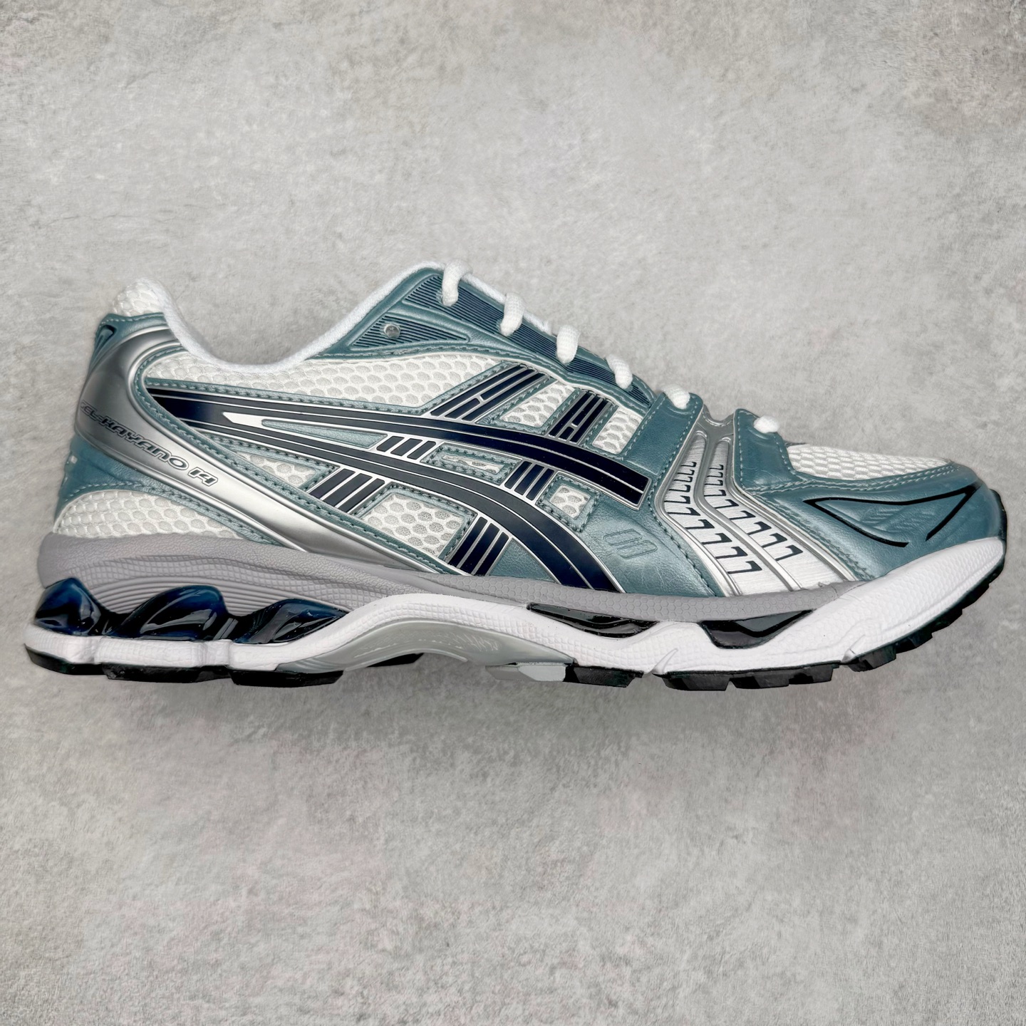 ＃ZC总裁 Asics Gel-Kayano K14 亚瑟士系列复古舒适织物合成革减震防滑耐磨低帮休闲跑步鞋 市场顶级版本 原装纸板楦头开发 独家私模五层组合大底 原厂定制缓震硅胶加持 原盒原配 官方四联吊牌 一比一同步原鞋工艺和用料 鞋面原厂“三明治”多层网布 区别其他同价版本 鞋垫采用原厂OrthoLite欧索莱材质 非普通海玻璃鞋垫 后跟一样采用了GEL缓震胶 整体系列设计非常的科技感 锻炼跑步的同时让你一样时尚百搭 尺码：36 37 37.5 38 39 39.5 40 40.5 41.5 42 42.5 43.5 44 44.5 45 46-选品中心