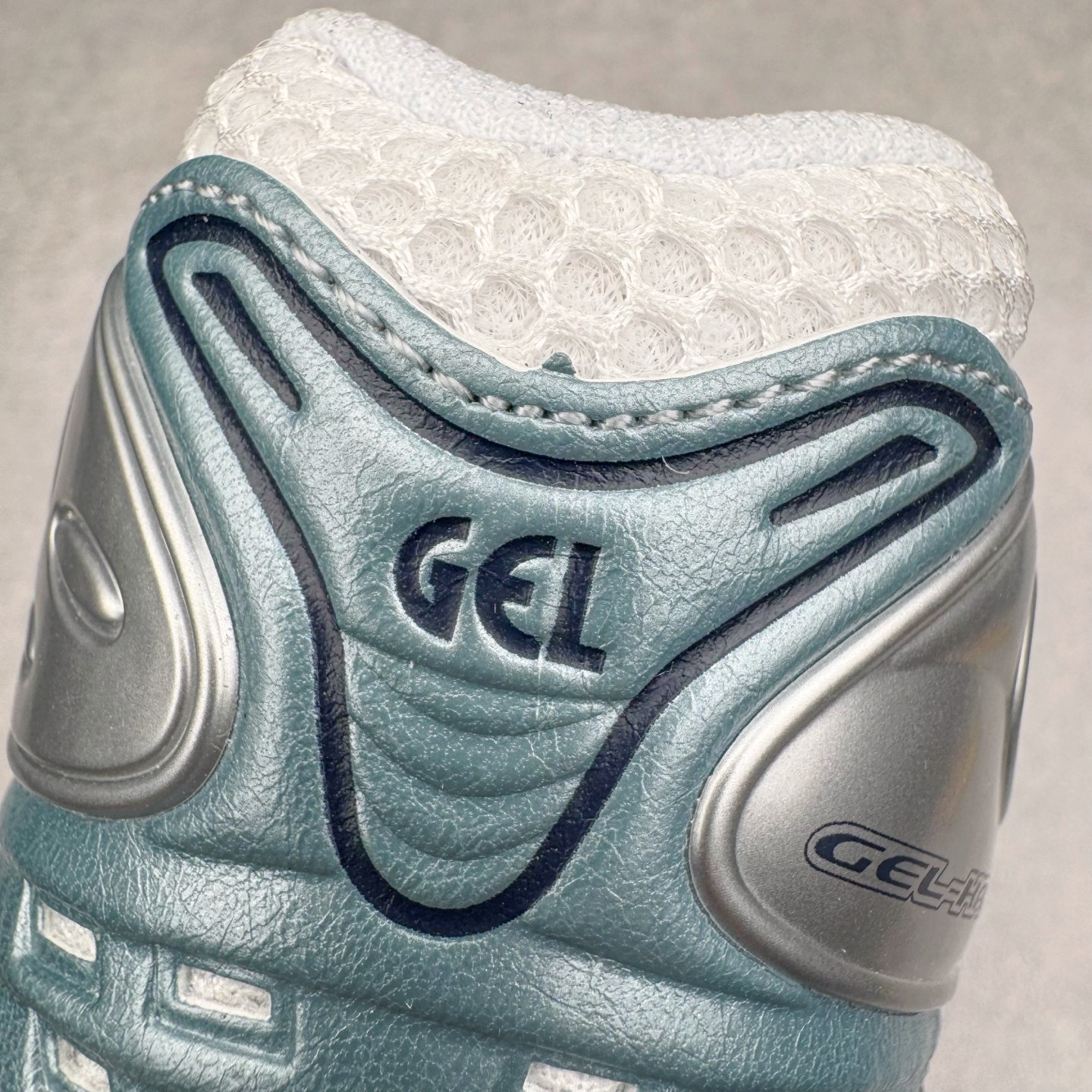 图片[17]-＃ZC总裁 Asics Gel-Kayano K14 亚瑟士系列复古舒适织物合成革减震防滑耐磨低帮休闲跑步鞋 市场顶级版本 原装纸板楦头开发 独家私模五层组合大底 原厂定制缓震硅胶加持 原盒原配 官方四联吊牌 一比一同步原鞋工艺和用料 鞋面原厂“三明治”多层网布 区别其他同价版本 鞋垫采用原厂OrthoLite欧索莱材质 非普通海玻璃鞋垫 后跟一样采用了GEL缓震胶 整体系列设计非常的科技感 锻炼跑步的同时让你一样时尚百搭 尺码：36 37 37.5 38 39 39.5 40 40.5 41.5 42 42.5 43.5 44 44.5 45 46-选品中心