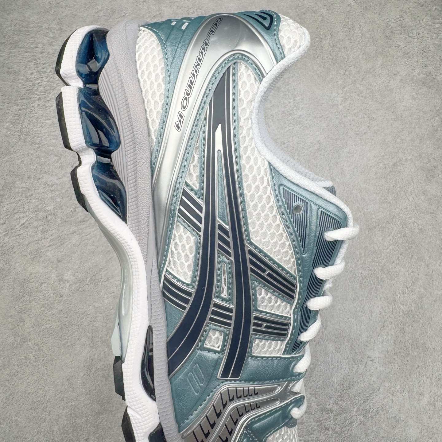 图片[6]-＃ZC总裁 Asics Gel-Kayano K14 亚瑟士系列复古舒适织物合成革减震防滑耐磨低帮休闲跑步鞋 市场顶级版本 原装纸板楦头开发 独家私模五层组合大底 原厂定制缓震硅胶加持 原盒原配 官方四联吊牌 一比一同步原鞋工艺和用料 鞋面原厂“三明治”多层网布 区别其他同价版本 鞋垫采用原厂OrthoLite欧索莱材质 非普通海玻璃鞋垫 后跟一样采用了GEL缓震胶 整体系列设计非常的科技感 锻炼跑步的同时让你一样时尚百搭 尺码：36 37 37.5 38 39 39.5 40 40.5 41.5 42 42.5 43.5 44 44.5 45 46-选品中心