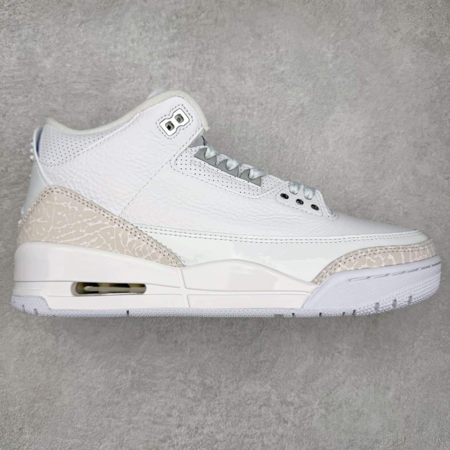 ＃OG纯原 Air Jordan AJ3 Retro 纯白白猫 CT8532-111 原楦原纸板开发 确保原汁原味 原厂皮料质感色泽绝无偏差 完美中底拉帮 原厂中底钢印 原档案大底 如假白送 大底纹路 气垫通透度PU的回弹性均百分百还原 原厂电绣鞋舌飞人刺绣针数立体讲究精细欢迎对比正品原鞋 尺码：36 36.5 37.5 38 38.5 39 40 40.5 41 42 42.5 43 44 44.5 45 46 47.5-选品中心