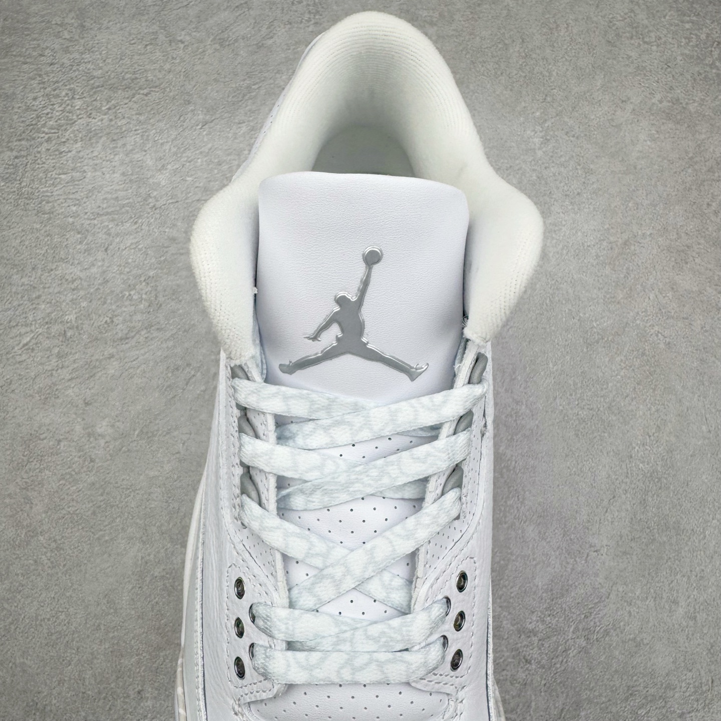 图片[5]-＃OG纯原 Air Jordan AJ3 Retro 纯白白猫 CT8532-111 原楦原纸板开发 确保原汁原味 原厂皮料质感色泽绝无偏差 完美中底拉帮 原厂中底钢印 原档案大底 如假白送 大底纹路 气垫通透度PU的回弹性均百分百还原 原厂电绣鞋舌飞人刺绣针数立体讲究精细欢迎对比正品原鞋 尺码：36 36.5 37.5 38 38.5 39 40 40.5 41 42 42.5 43 44 44.5 45 46 47.5-选品中心