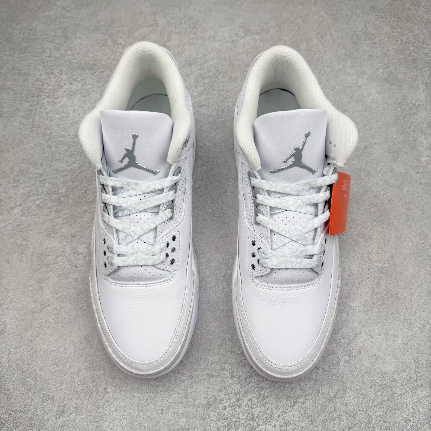 图片[2]-＃OG纯原 Air Jordan AJ3 Retro 纯白白猫 CT8532-111 原楦原纸板开发 确保原汁原味 原厂皮料质感色泽绝无偏差 完美中底拉帮 原厂中底钢印 原档案大底 如假白送 大底纹路 气垫通透度PU的回弹性均百分百还原 原厂电绣鞋舌飞人刺绣针数立体讲究精细欢迎对比正品原鞋 尺码：36 36.5 37.5 38 38.5 39 40 40.5 41 42 42.5 43 44 44.5 45 46 47.5-选品中心