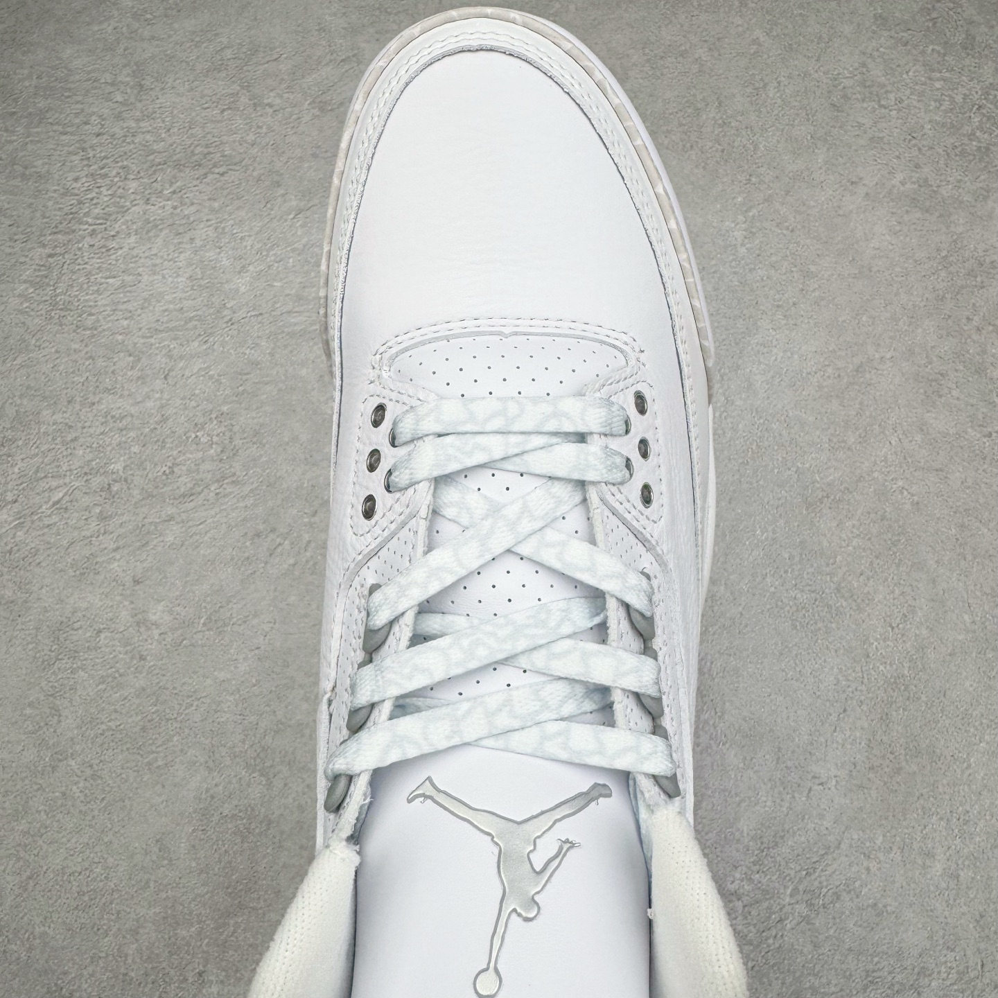 图片[4]-＃OG纯原 Air Jordan AJ3 Retro 纯白白猫 CT8532-111 原楦原纸板开发 确保原汁原味 原厂皮料质感色泽绝无偏差 完美中底拉帮 原厂中底钢印 原档案大底 如假白送 大底纹路 气垫通透度PU的回弹性均百分百还原 原厂电绣鞋舌飞人刺绣针数立体讲究精细欢迎对比正品原鞋 尺码：36 36.5 37.5 38 38.5 39 40 40.5 41 42 42.5 43 44 44.5 45 46 47.5-选品中心