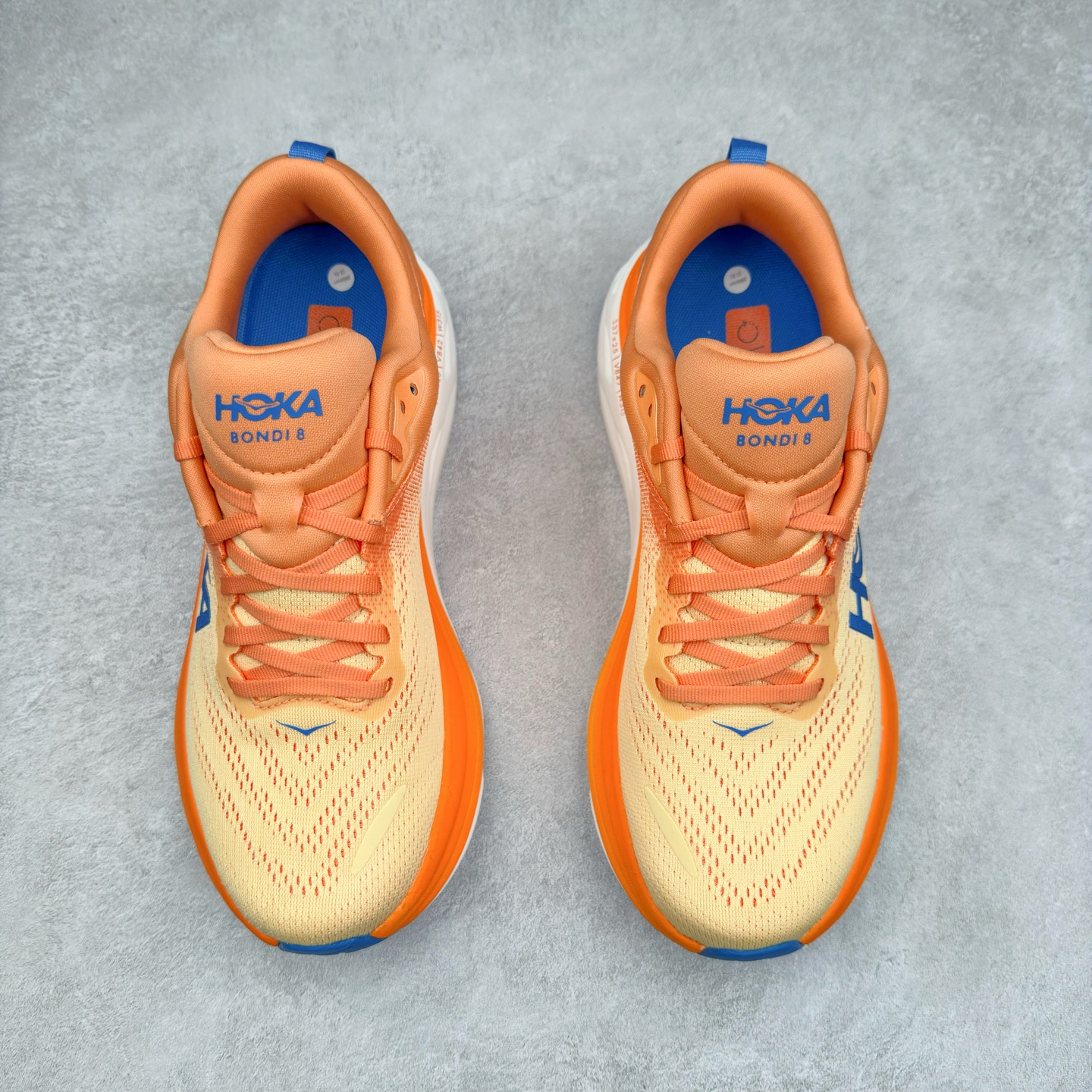 图片[2]-＃HK纯原 HOKA ONE ONE Bondi 8 邦代八代缓震网面耐磨低帮跑步鞋 原始的 Bondi 缓震和线条在这里 提供该特许经营权众所周知的柔软、平衡的乘坐体验 Bondi 使用加长的摇杆微调几何形状 以获得更大的加速度 同时由于采用碳纤维板 还可以提供更平稳的脚趾离地 尺码：36 36.5 37.5 38 38.5 39 40 40.5 41 42 42.5 43 44 44.5 45-选品中心