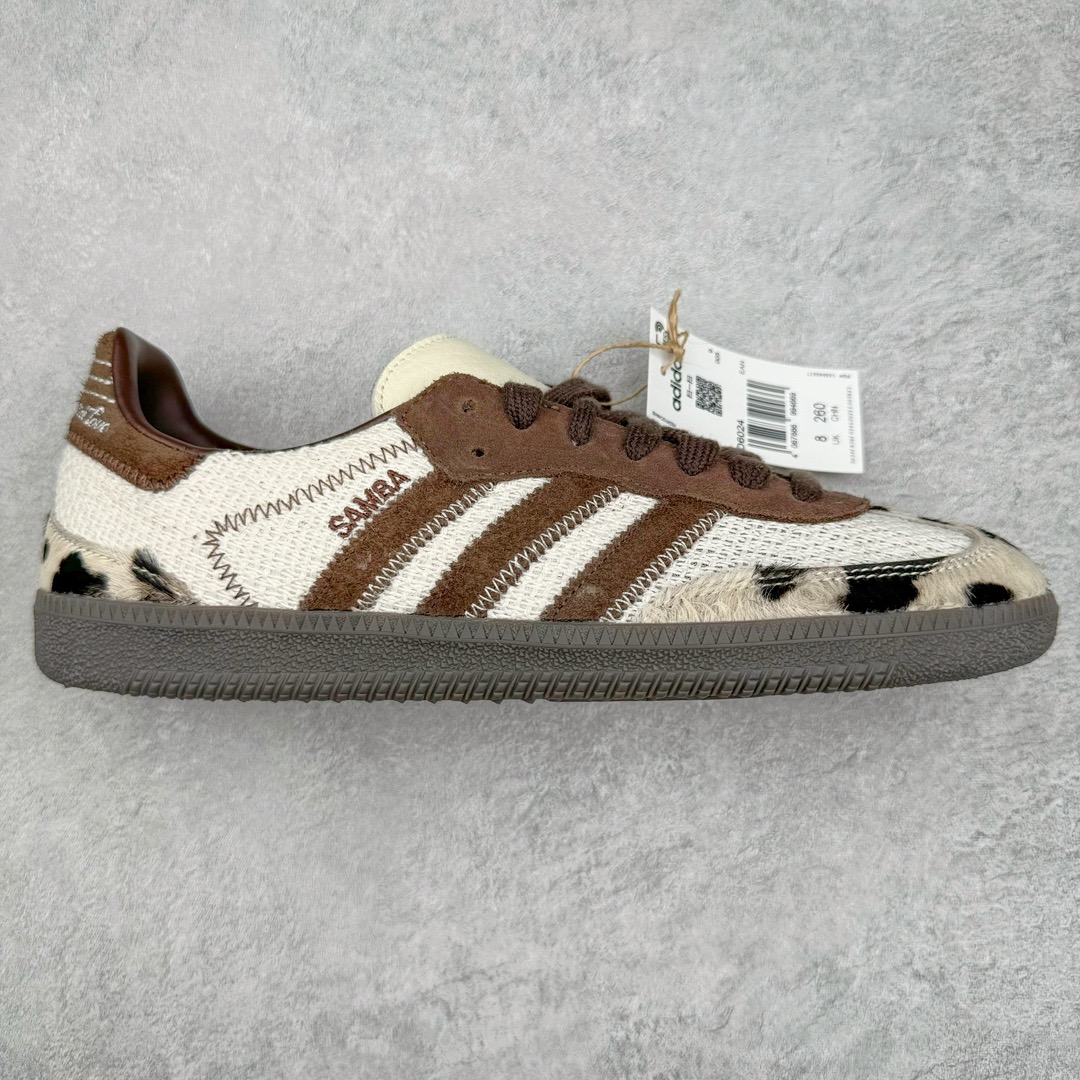 图片[12]-＃S2纯原福利 AD Original Samba OG 复古经典轻便板鞋 市场最高版本 正确烫金高频细节 原装纳米超迁+原装头层皮料 独家私模橡胶大底 原盒原配 这款桑巴鞋展示了高质量的工艺 带有装饰的超锁缝制和无缝的手感 柔软、柔软的皮革造型和标志性的3条纹完成了精致的外观 正规合身鞋带 鞋面上有绒面鞋垫 橡胶鞋底 享受正畸套筒软感 自50年代首次亮相以来就一直在赢得粉丝的青睐 尺码：36 36.5 37.5 38 38.5 39 40 40.5 41 42 42.5 43 44 44.5 45-选品中心