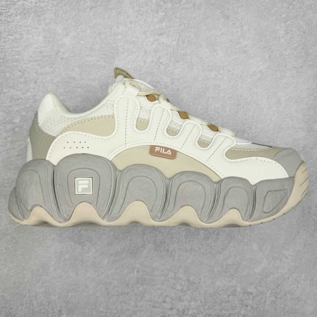 图片[2]-＃福利特价 FILA originale collection Croissant 斐乐潮流Y2K复古潮牌防滑耐磨轻便低帮老爹鞋 FUSION 系列传承了 FILA 的百年基因，融入年轻运动及潮流文化，成为引领变革、创新突破的一代。以“1+N” 的跨界合作模式重现经典的同时创造经典。带来最出其不意的跨界合作惊喜。同时，FILAFUSION把FILA 的 DNA 融入到定制体验里，你可以随心制造厲于你的产品。FILA FUSION 的鞋家族涵盖了老爹鞋、跑步鞋、网球鞋、季节款。风格复古新潮，满足了时尚人士出行及各类运动的搭配需求，成为当下年轻人筷拥的鞋类品牌之一。FILA FUSION 走进年轻人的世界，通过年轻人运动，街舞，滑板，篮球，展现 FILA FUSION 的潮流态度和年轻文化。FILA FUSION 认为末来属于引领变革、创新突破的年轻一代，让我们一起构成 FILA 未来的蓝图吧！尺码：35.5 36 36.5 37.5 38 38.5 39 40 40.5 41 42 42.5 43 44 44.5-选品中心