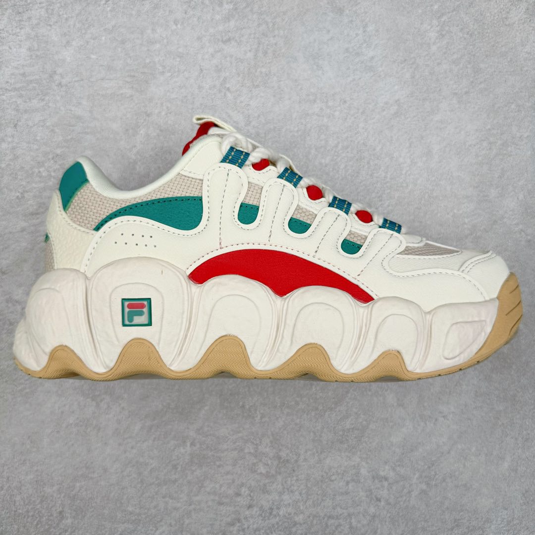 ＃福利特价 FILA originale collection Croissant 斐乐潮流Y2K复古潮牌防滑耐磨轻便低帮老爹鞋 FUSION 系列传承了 FILA 的百年基因，融入年轻运动及潮流文化，成为引领变革、创新突破的一代。以“1+N” 的跨界合作模式重现经典的同时创造经典。带来最出其不意的跨界合作惊喜。同时，FILAFUSION把FILA 的 DNA 融入到定制体验里，你可以随心制造厲于你的产品。FILA FUSION 的鞋家族涵盖了老爹鞋、跑步鞋、网球鞋、季节款。风格复古新潮，满足了时尚人士出行及各类运动的搭配需求，成为当下年轻人筷拥的鞋类品牌之一。FILA FUSION 走进年轻人的世界，通过年轻人运动，街舞，滑板，篮球，展现 FILA FUSION 的潮流态度和年轻文化。FILA FUSION 认为末来属于引领变革、创新突破的年轻一代，让我们一起构成 FILA 未来的蓝图吧！尺码：35.5 36 36.5 37.5 38 38.5 39 40 40.5 41 42 42.5 43 44 44.5-选品中心