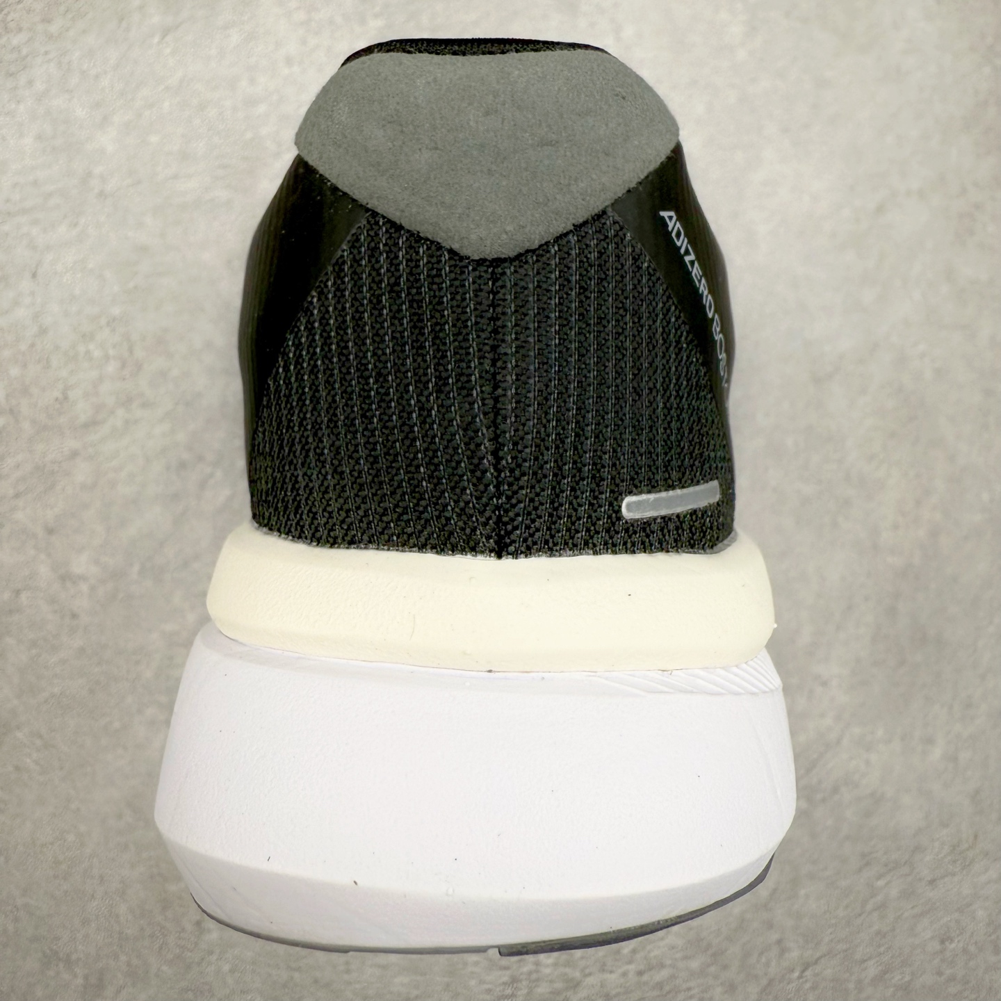 图片[8]-AD Adizero Boston 13 夏季透气网眼竞速跑鞋 JS4938 融合Lightstrike和Lightstrike Pro技术 采用乙烯/乙酸乙烯酯(EVA)材质 打造舒适中底 含ENERGYROD能量碳柱 旨在为步伐添活力 尺码：36 36.5 37 38 38.5 39 40 40.5 41 42 42.5 43 44 44.5 45-选品中心