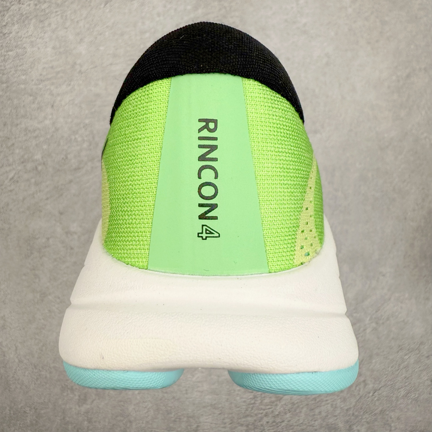 图片[8]-HOKA ONE ONE RINCON 4 舒适防滑耐磨低帮休闲跑步鞋 Rincon 4 是一款日常训练用的跑步鞋，踩上去的感觉很结实。它适合中短距离跑步，但如果您习惯于稍硬的感觉，也可以用于长距离跑步。但它的速度不够快，不能作为速度训练鞋，也不够柔软，不能作为恢复训练鞋，日常里程跑才是它的优势所在。如果您想尝试 Hoka 跑鞋，又想享受极具竞争力的价格，那就试试这款鞋吧。尺码：36 36.5 37.5 38 38.5 39 40 40.5 41 42 42.5 43 44 44.5 45-选品中心